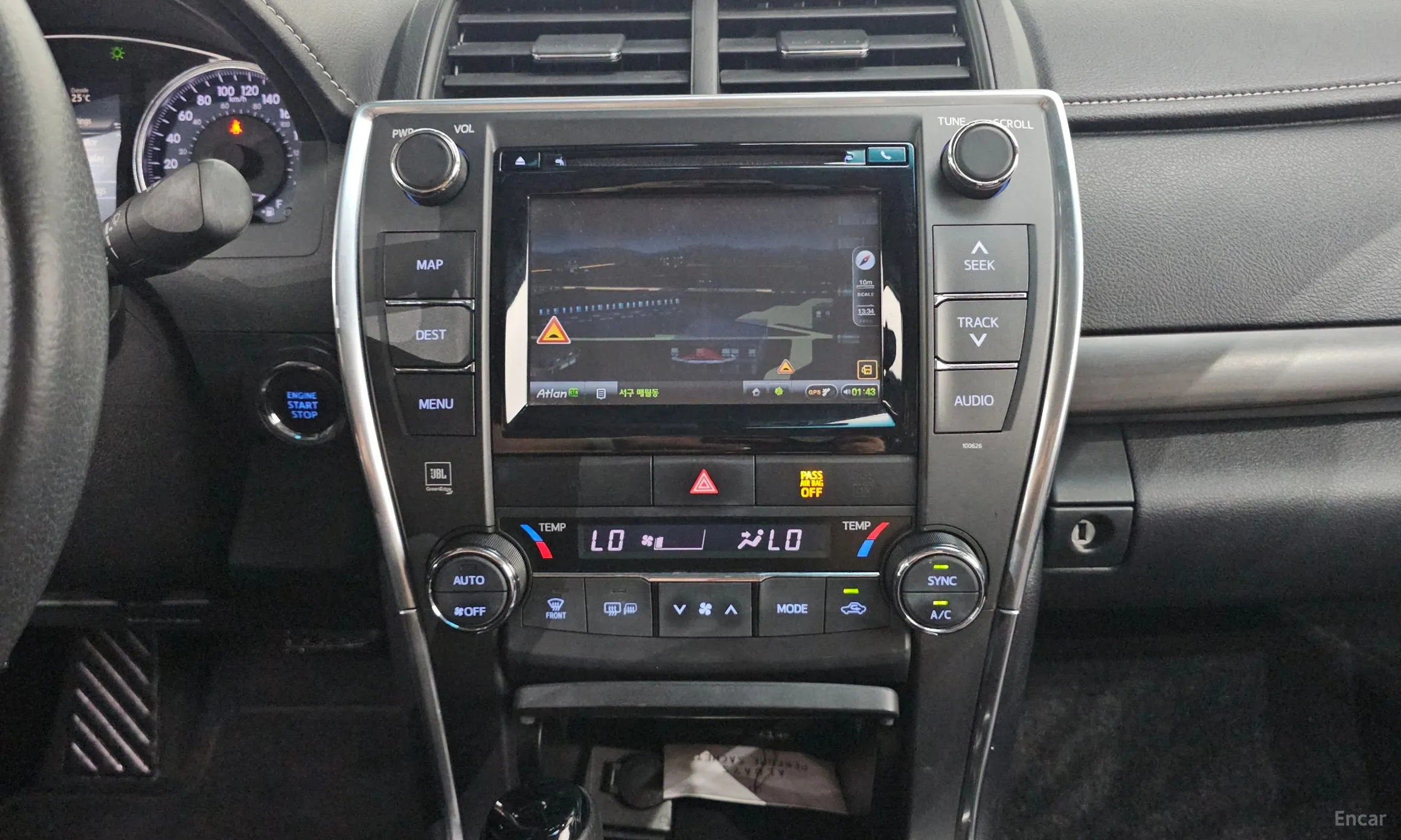 Toyota New Camry превью 12