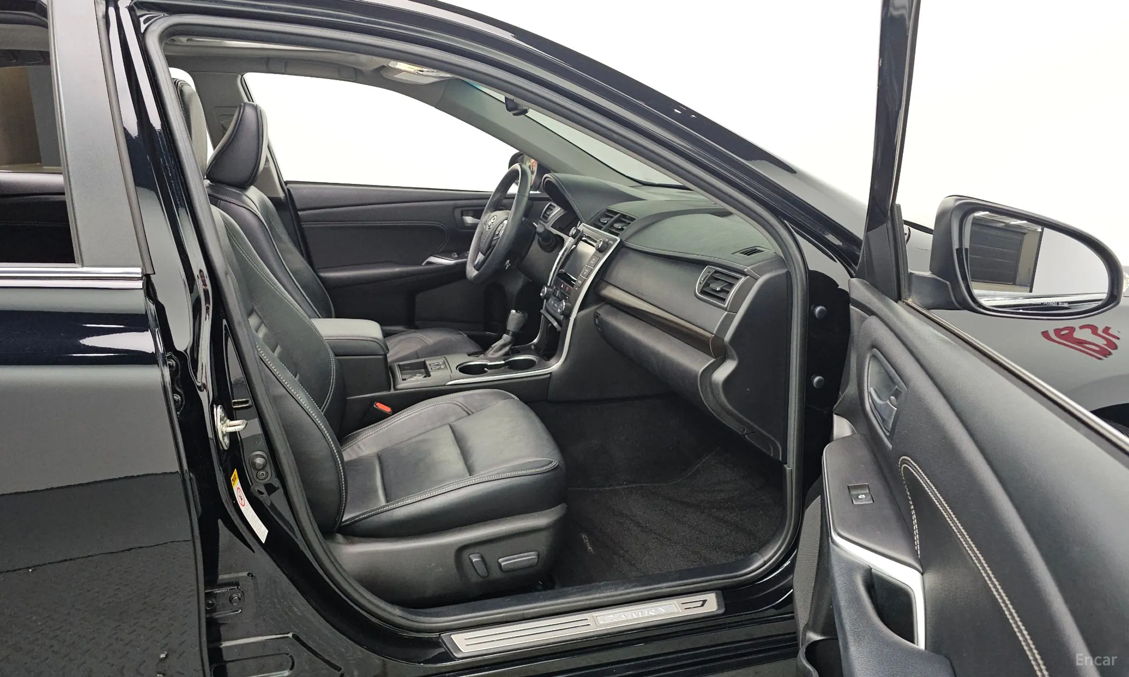 Toyota New Camry превью 17