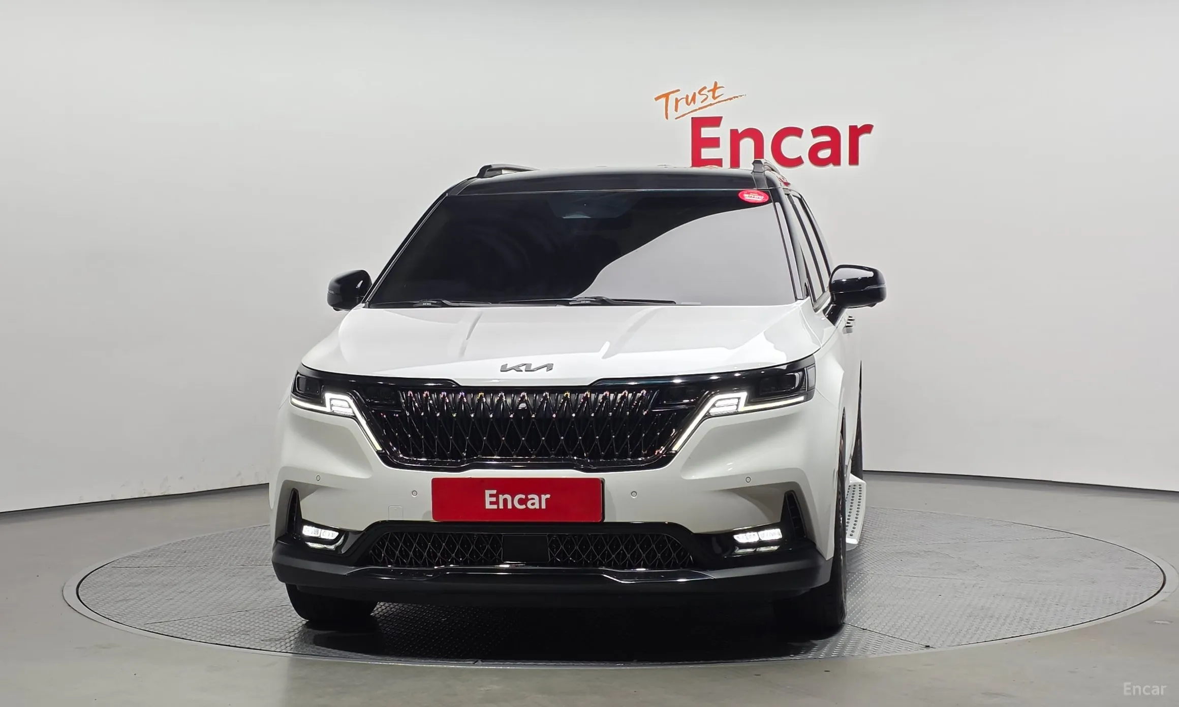 Kia Carnival Gen 4 превью 3