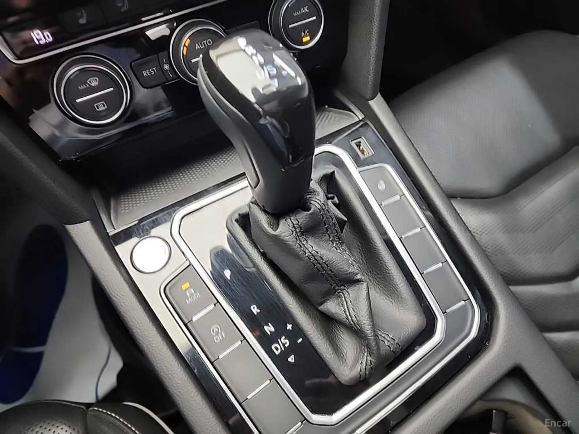 Volkswagen Ateon превью 8