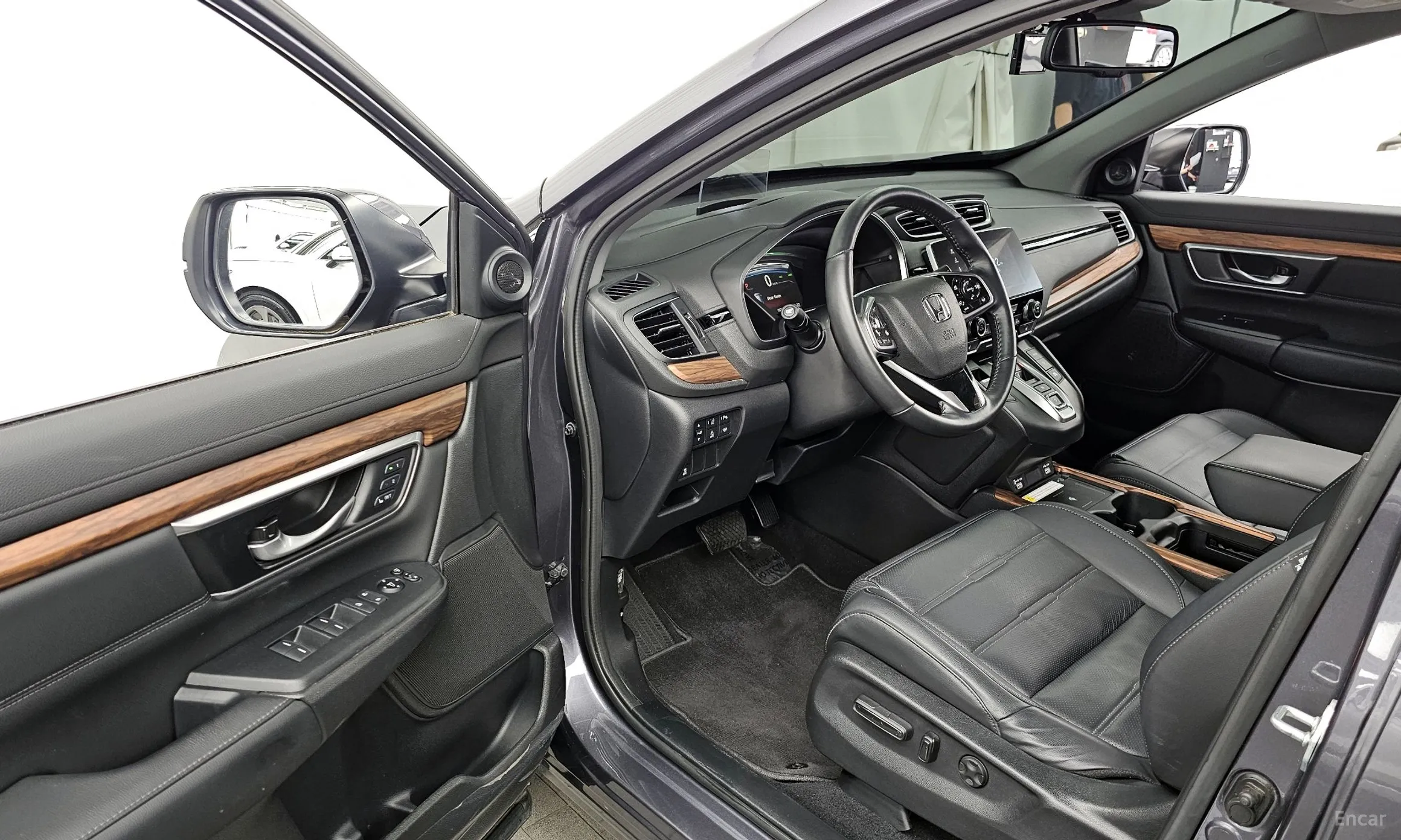 Honda CR-V 5th generation превью 10