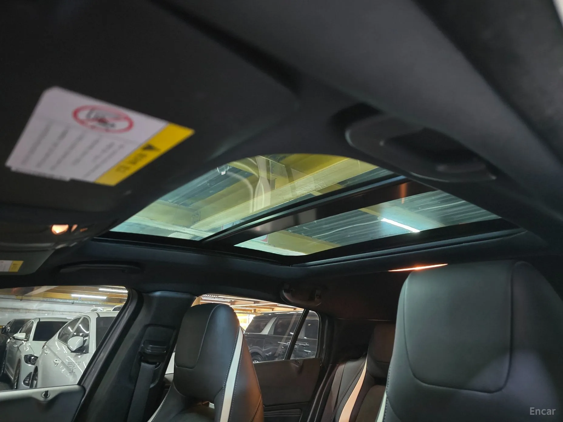 Infiniti Q30 превью 18