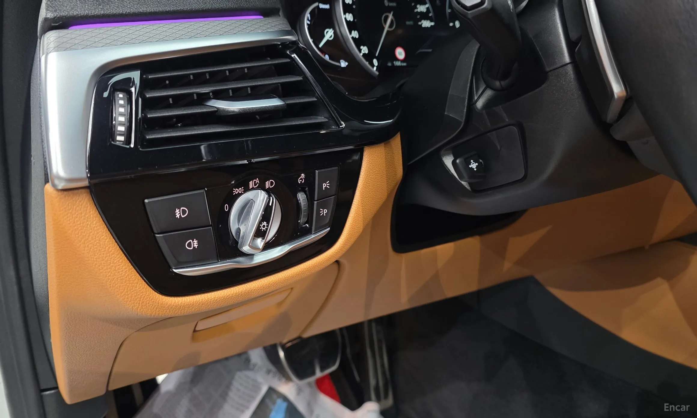 BMW 5 Series (G30) превью 13