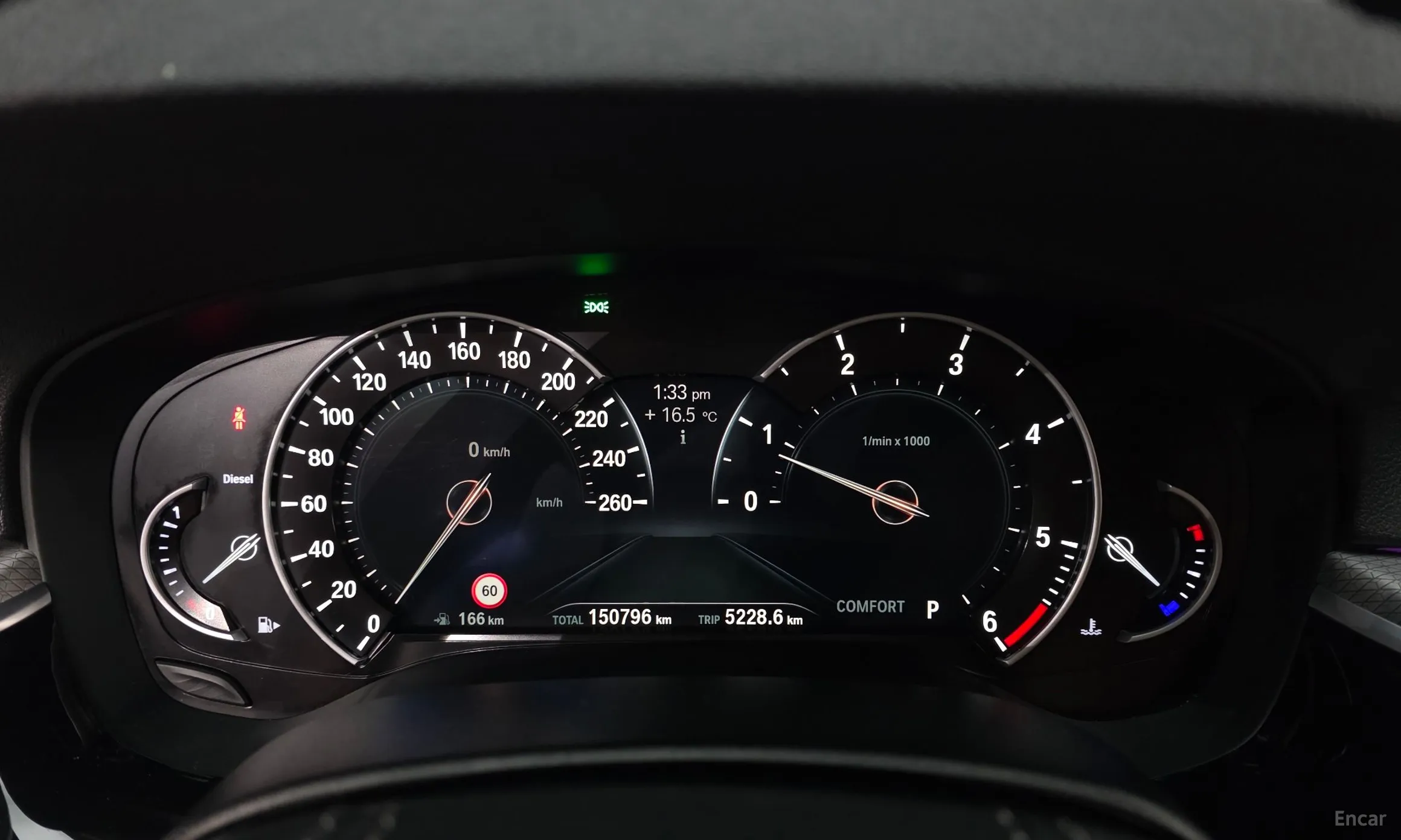 BMW 5 Series (G30) превью 8