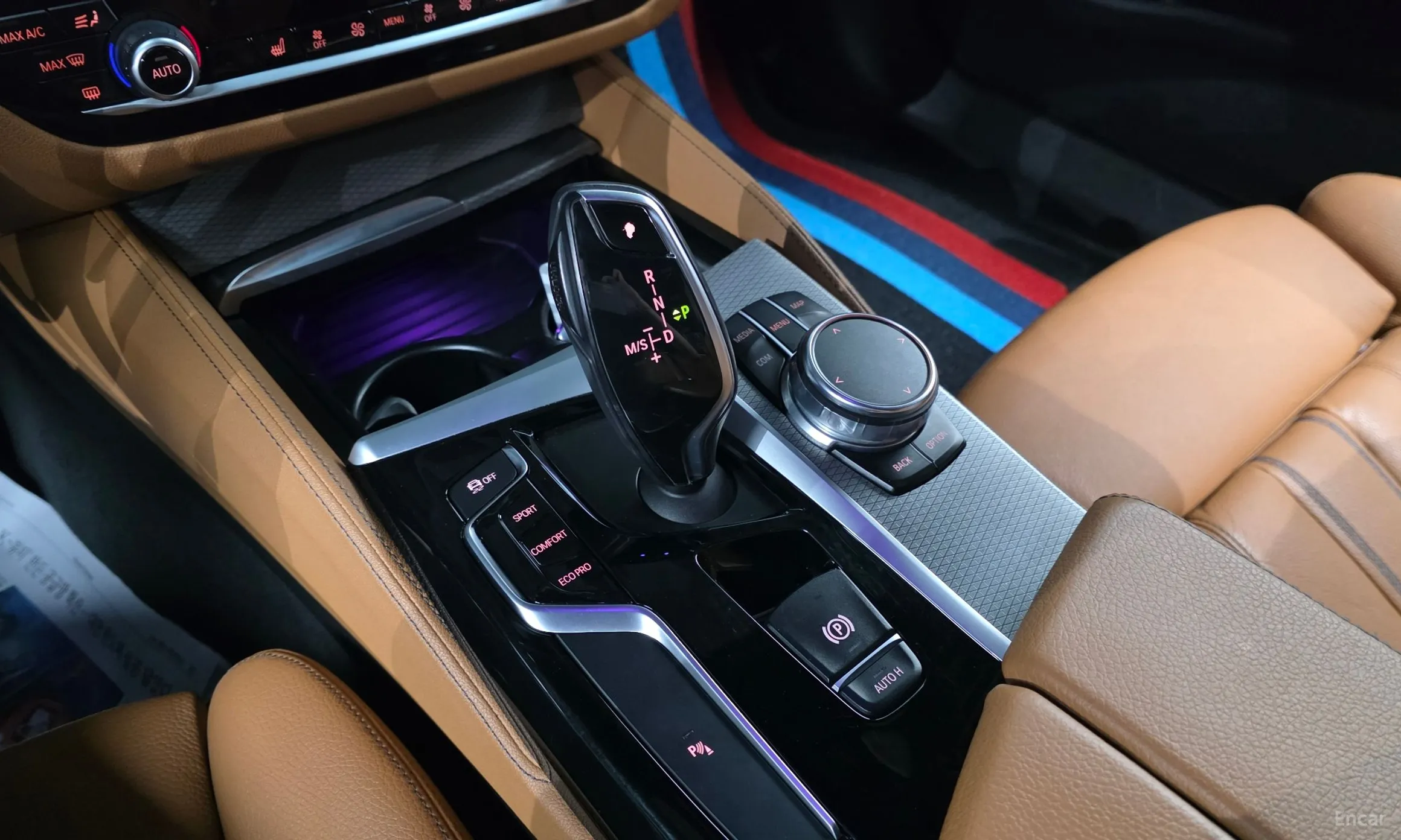 BMW 5 Series (G30) превью 9