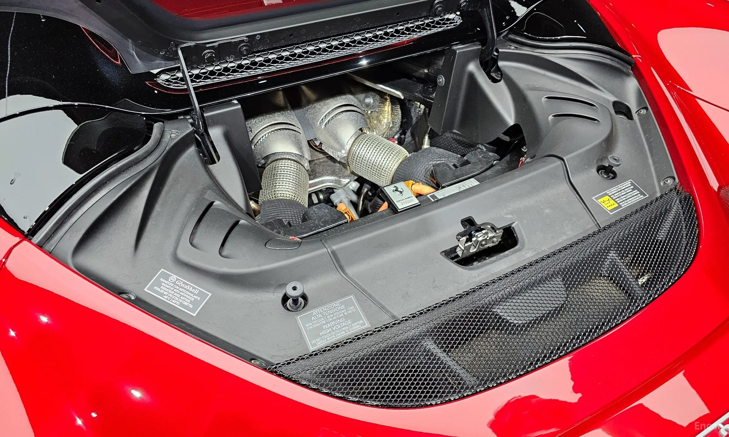 Ferrari 296 GTS превью 15