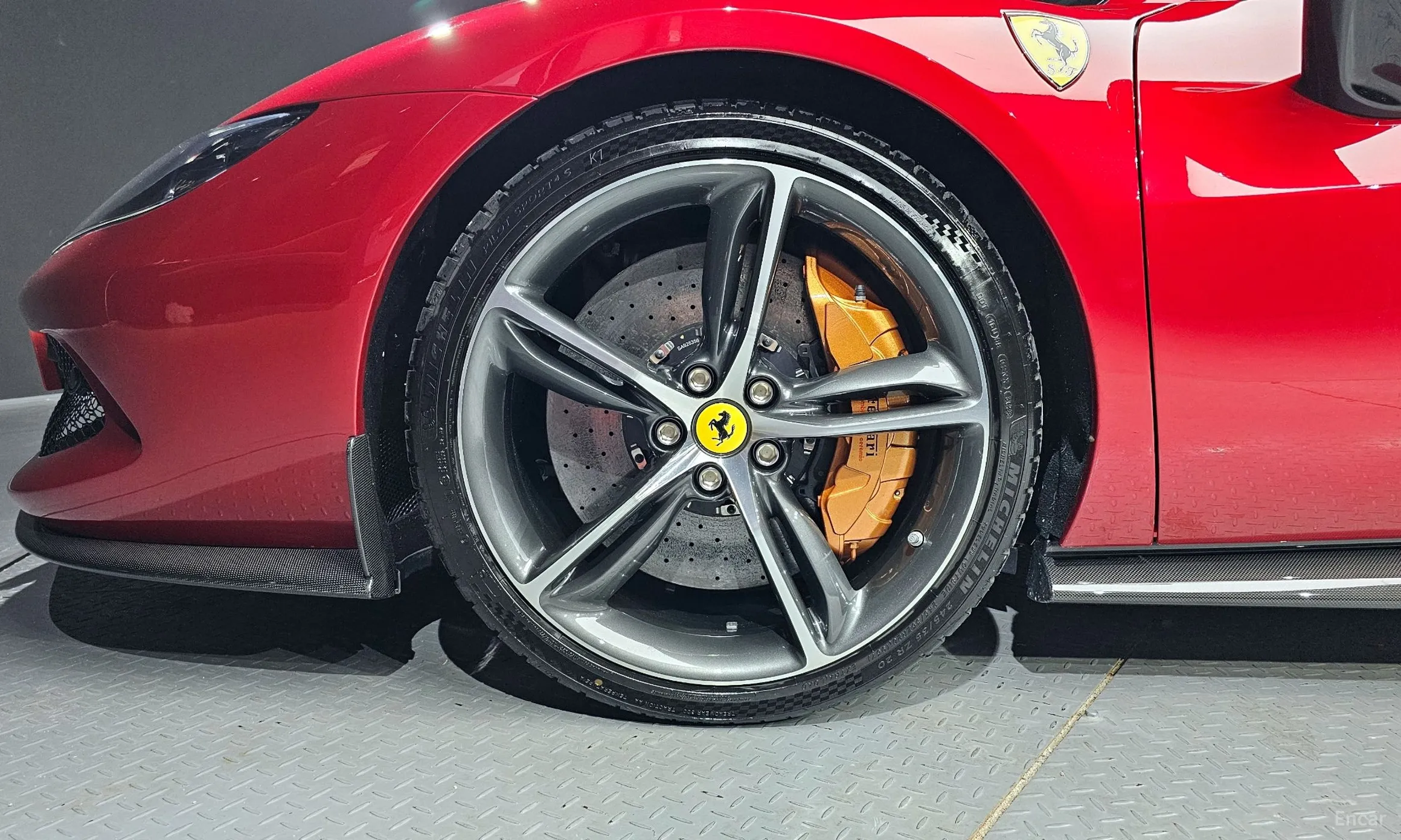 Ferrari 296 GTS превью 5