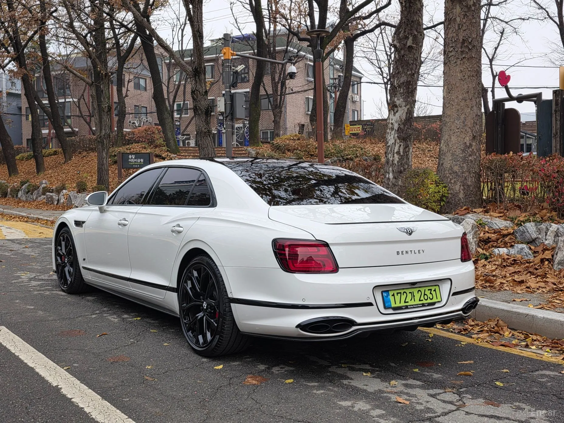 Bentley Flying Spur 3rd Generation превью 2