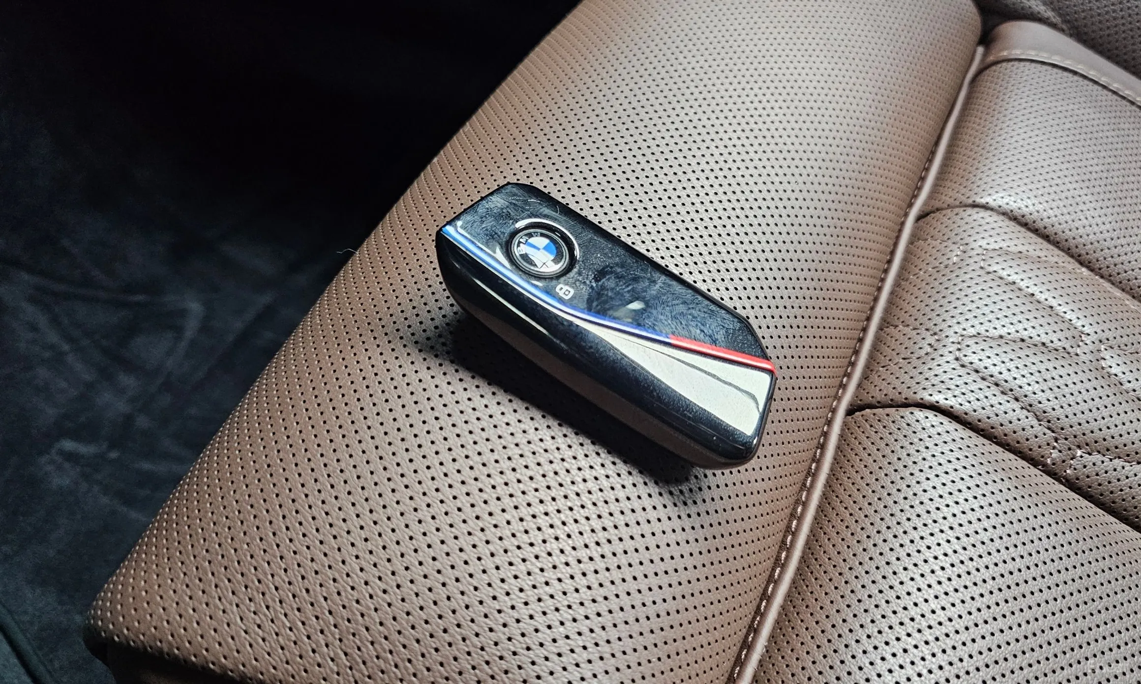 BMW X6 (G06) превью 15