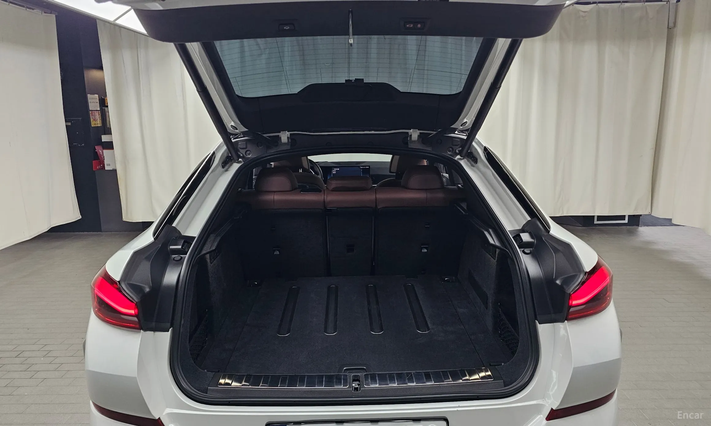 BMW X6 (G06) превью 17