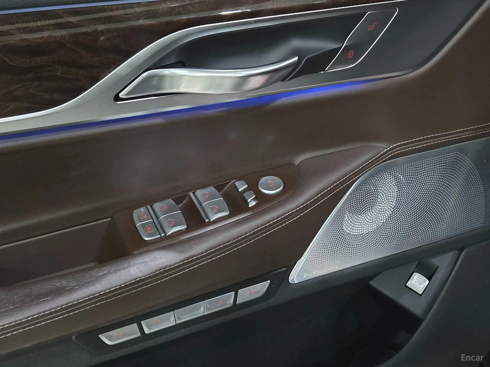 BMW 7 Series (G11) превью 13