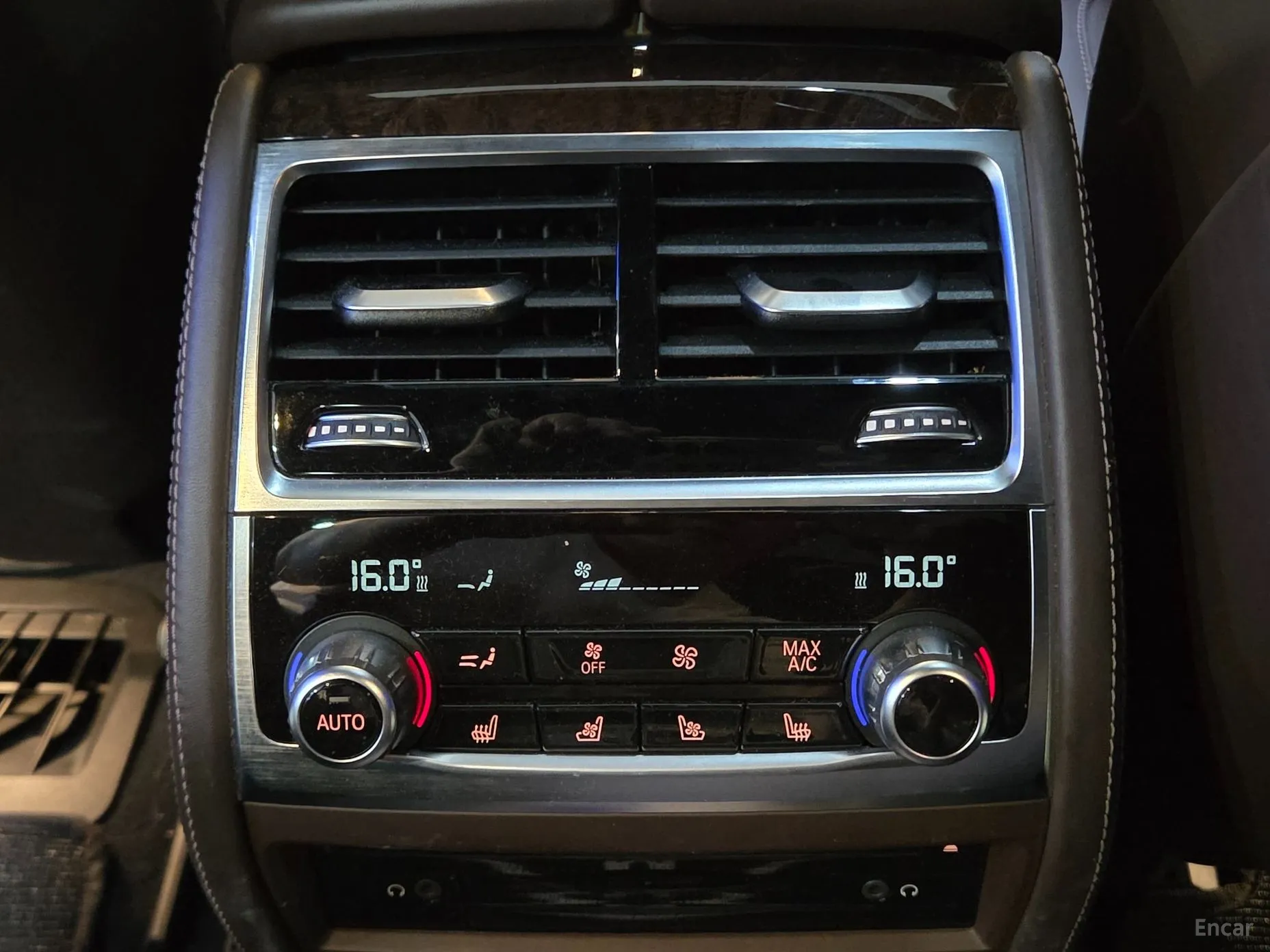 BMW 7 Series (G11) превью 17
