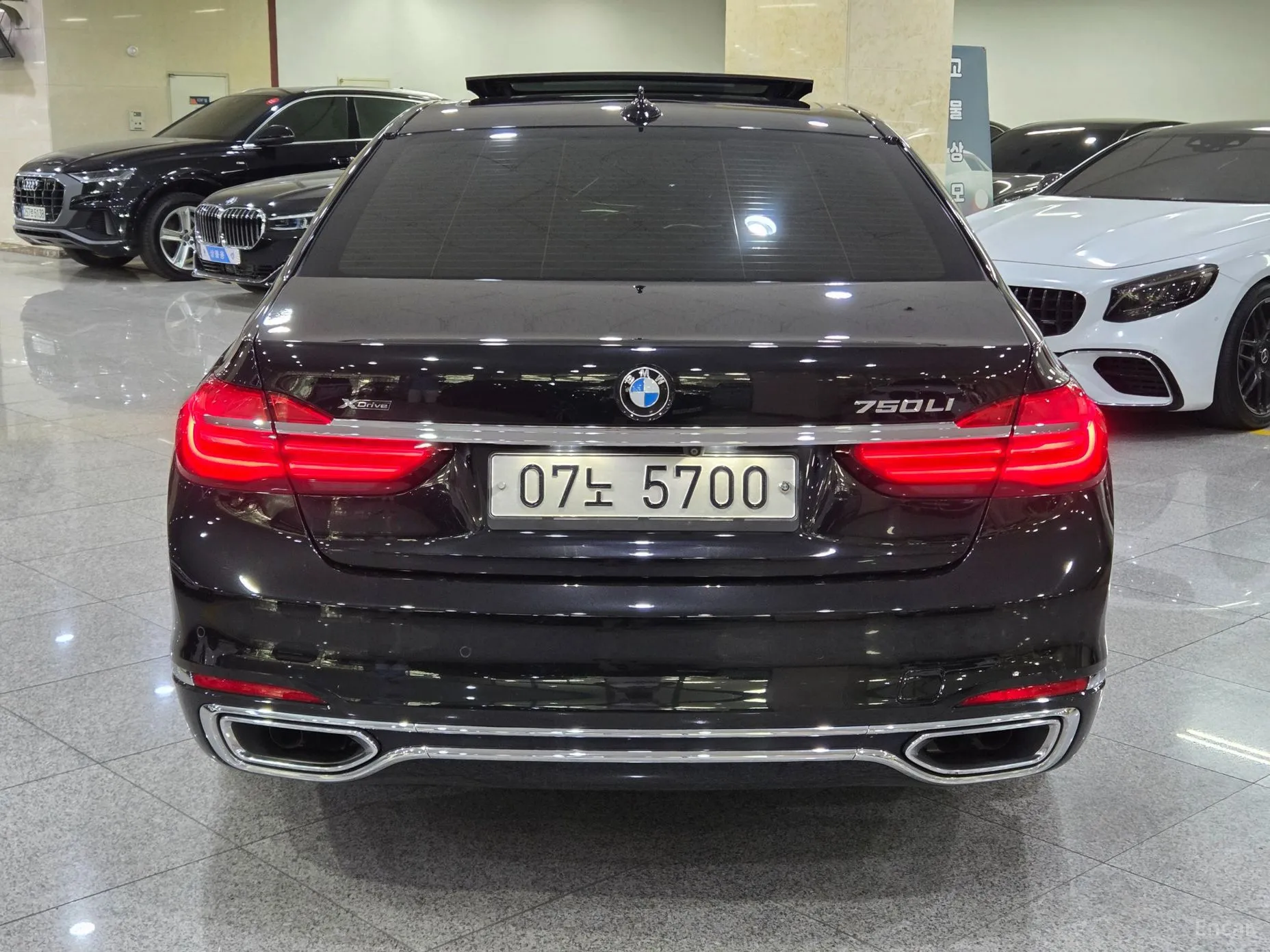 BMW 7 Series (G11) превью 4
