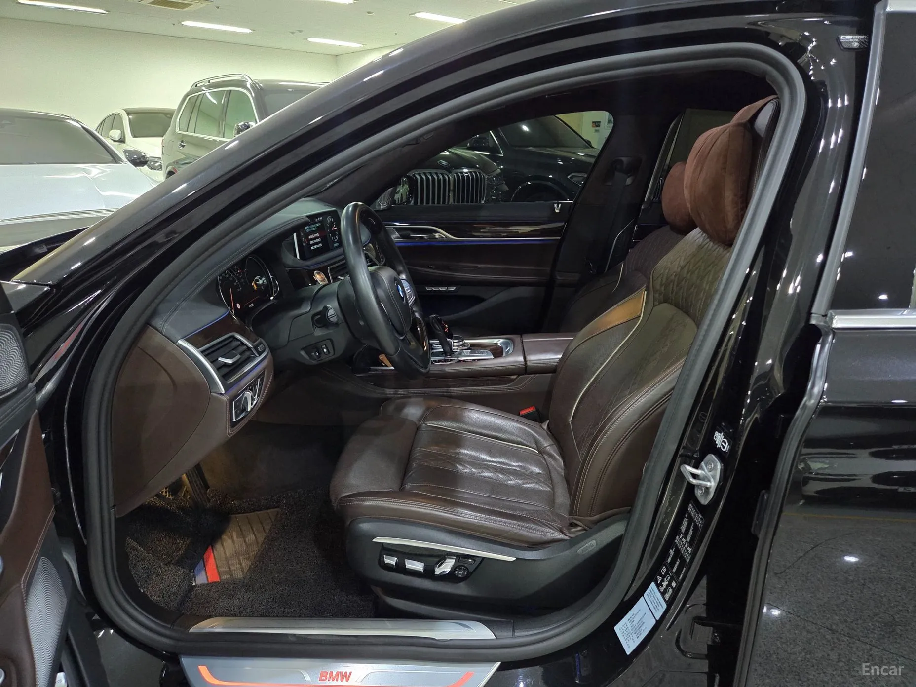 BMW 7 Series (G11) превью 6