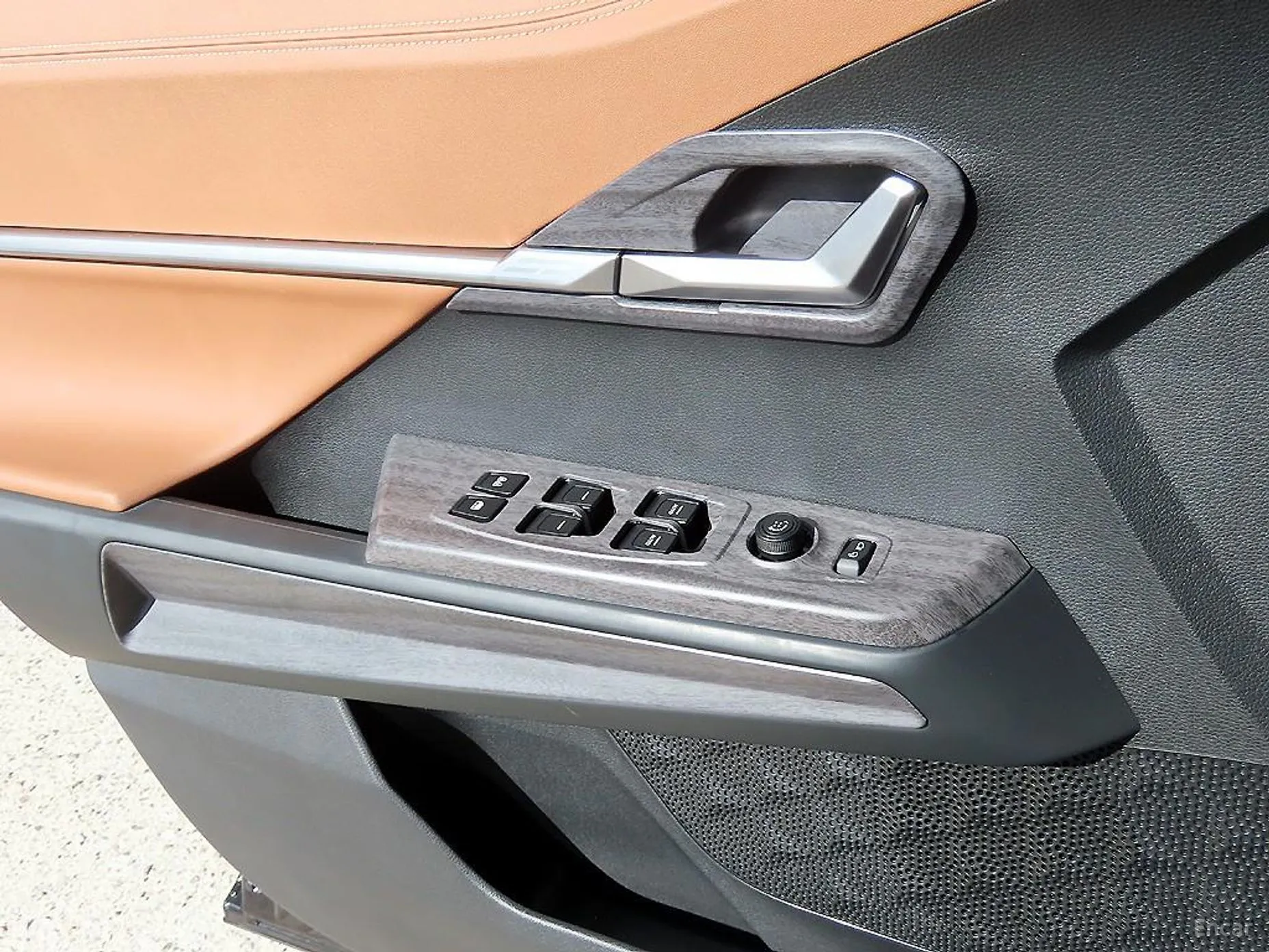 KG Mobility (SsangYong) The New Torres превью 12