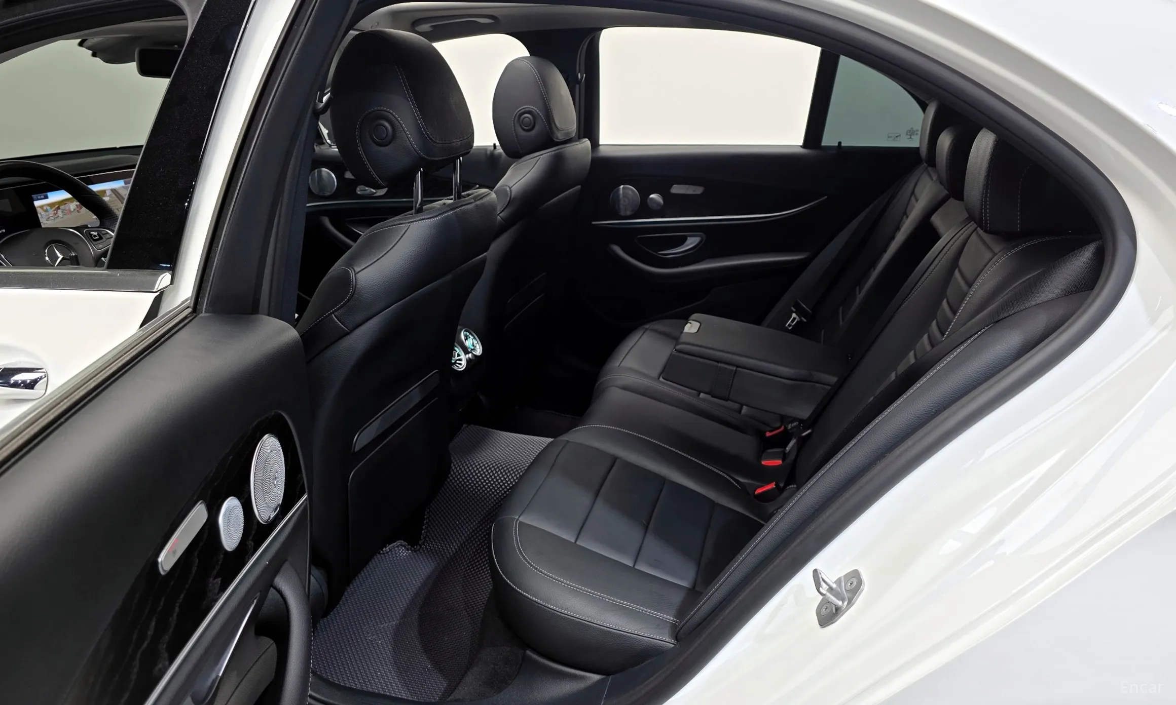 Mercedes Benz E-Class W213 превью 12