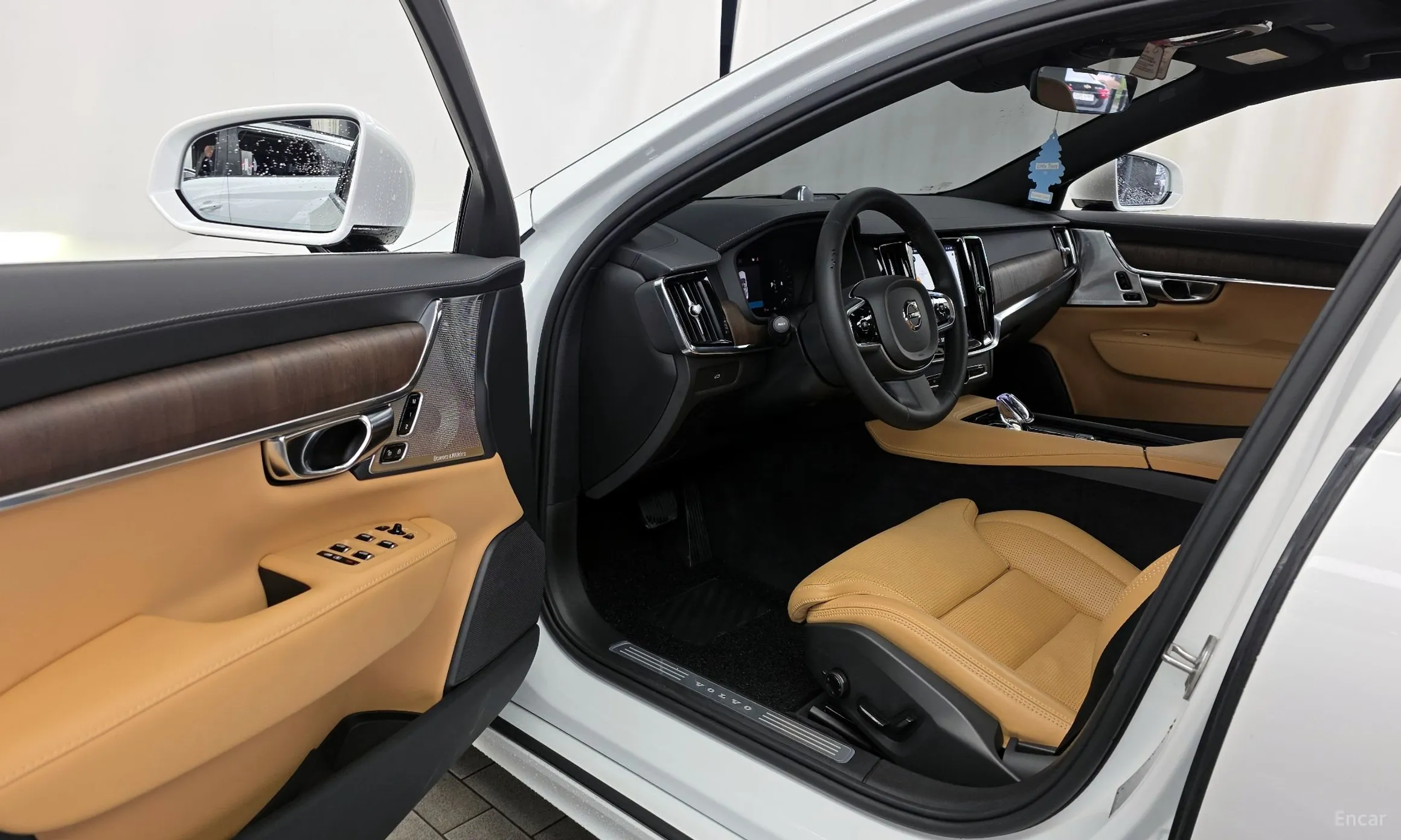 Volvo S90 превью 10