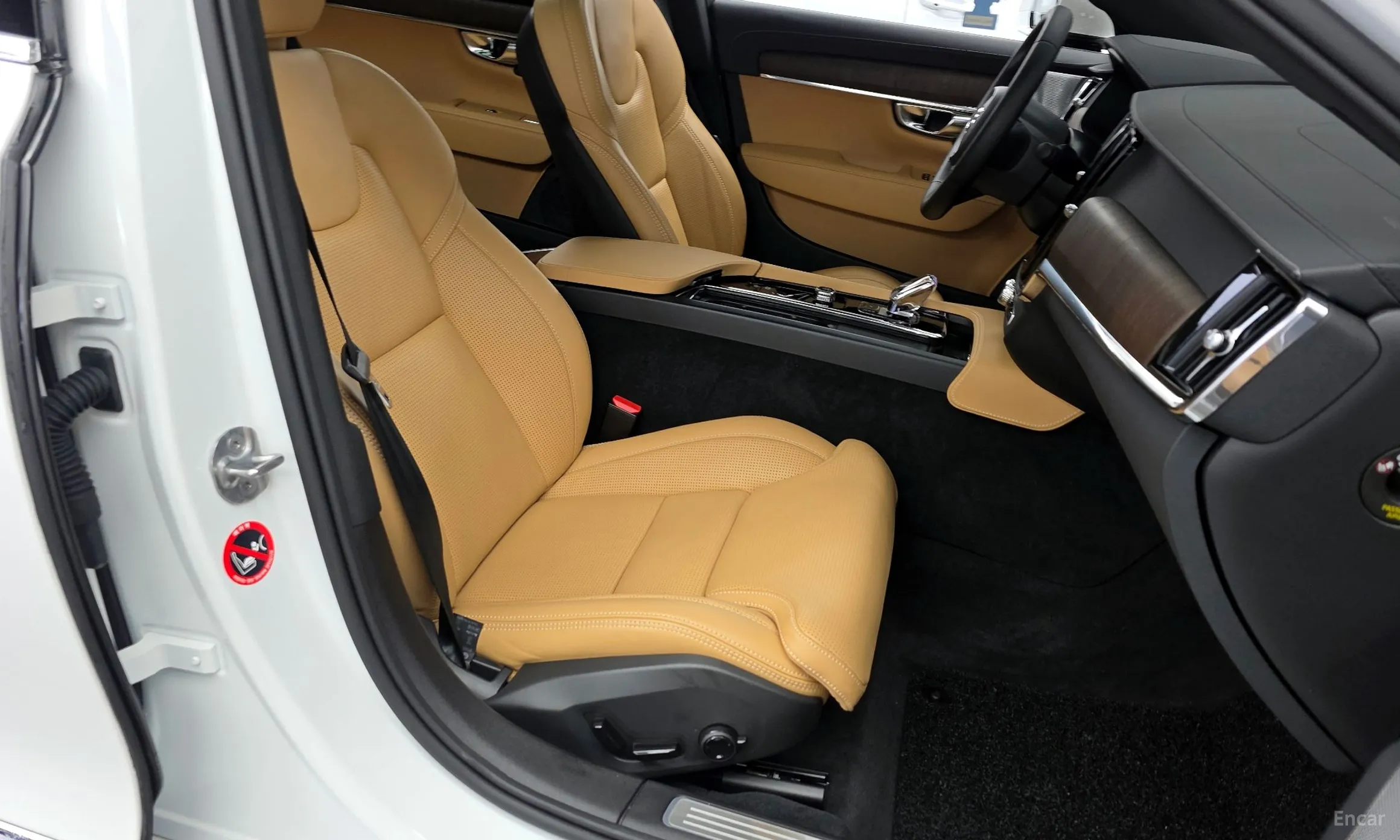 Volvo S90 превью 11