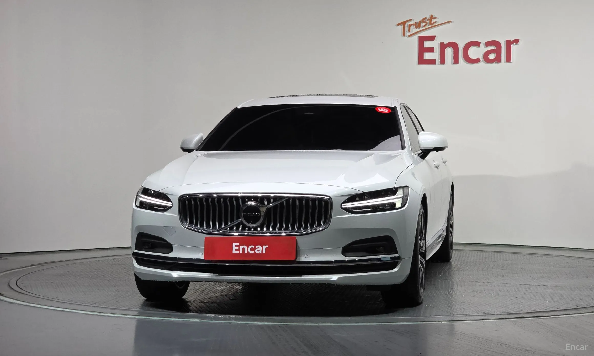 Volvo S90 превью 3