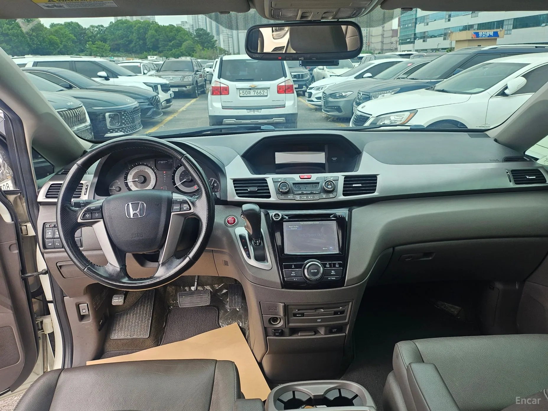 Honda Odyssey превью 12