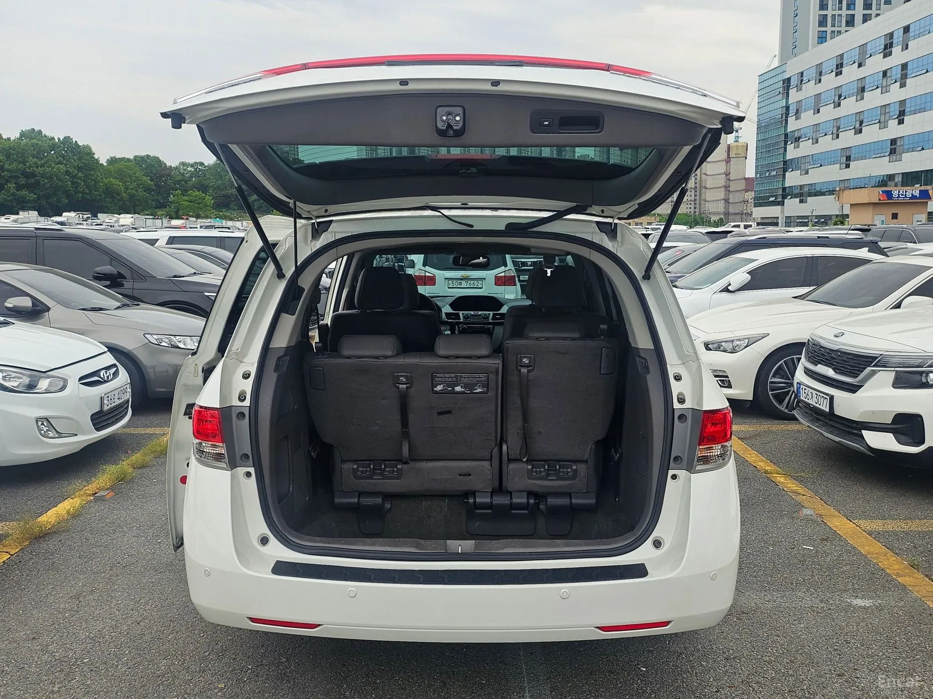 Honda Odyssey превью 6
