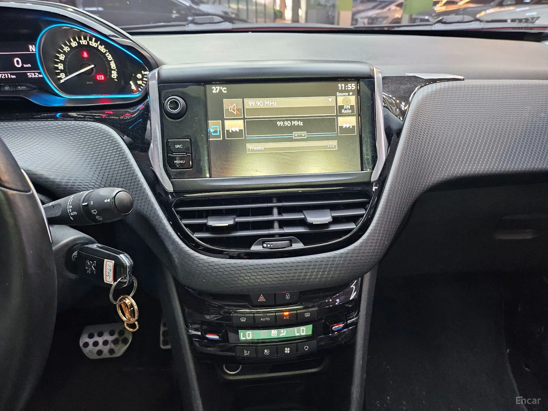 Peugeot 2008. превью 11