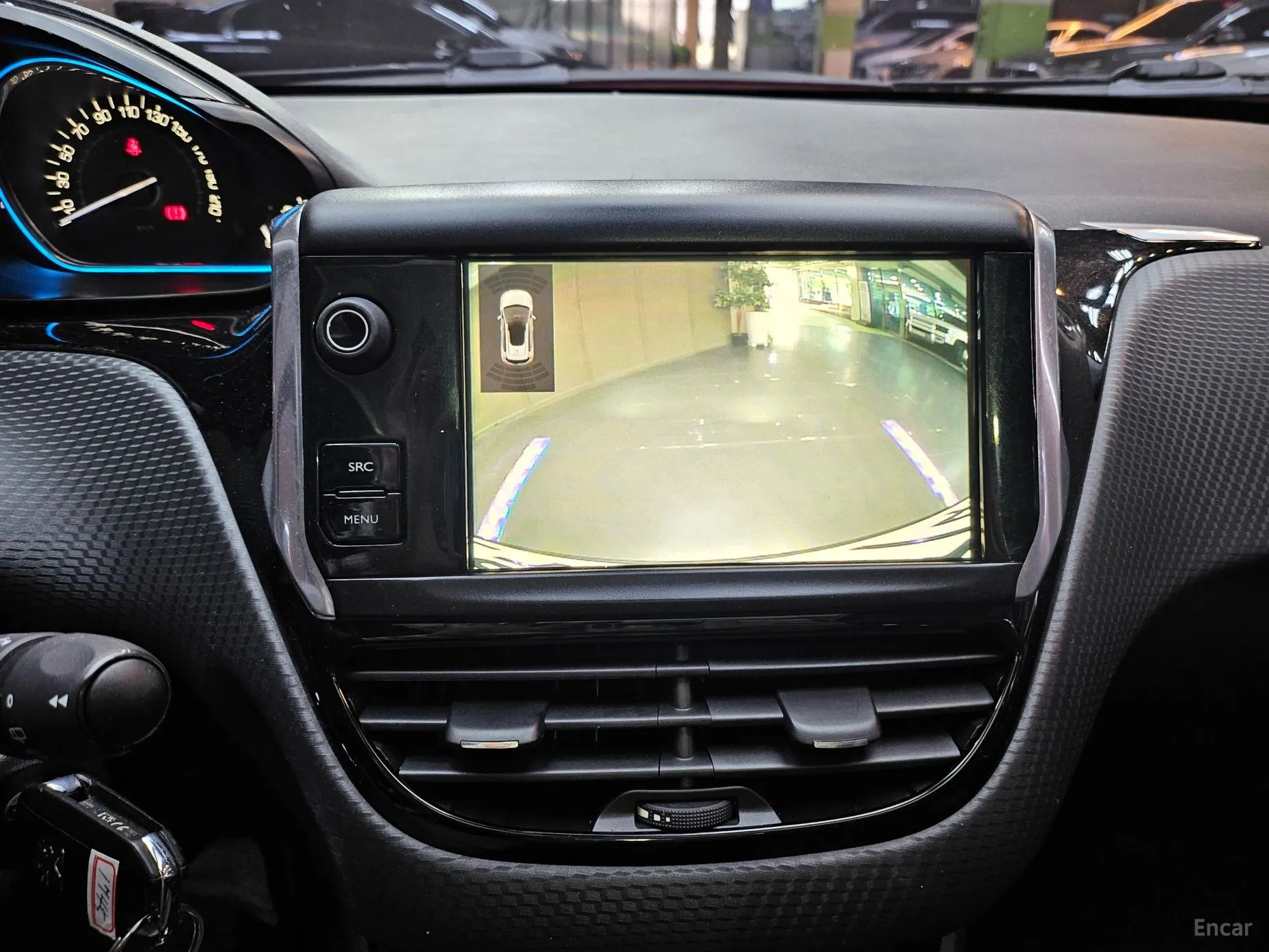 Peugeot 2008. превью 12