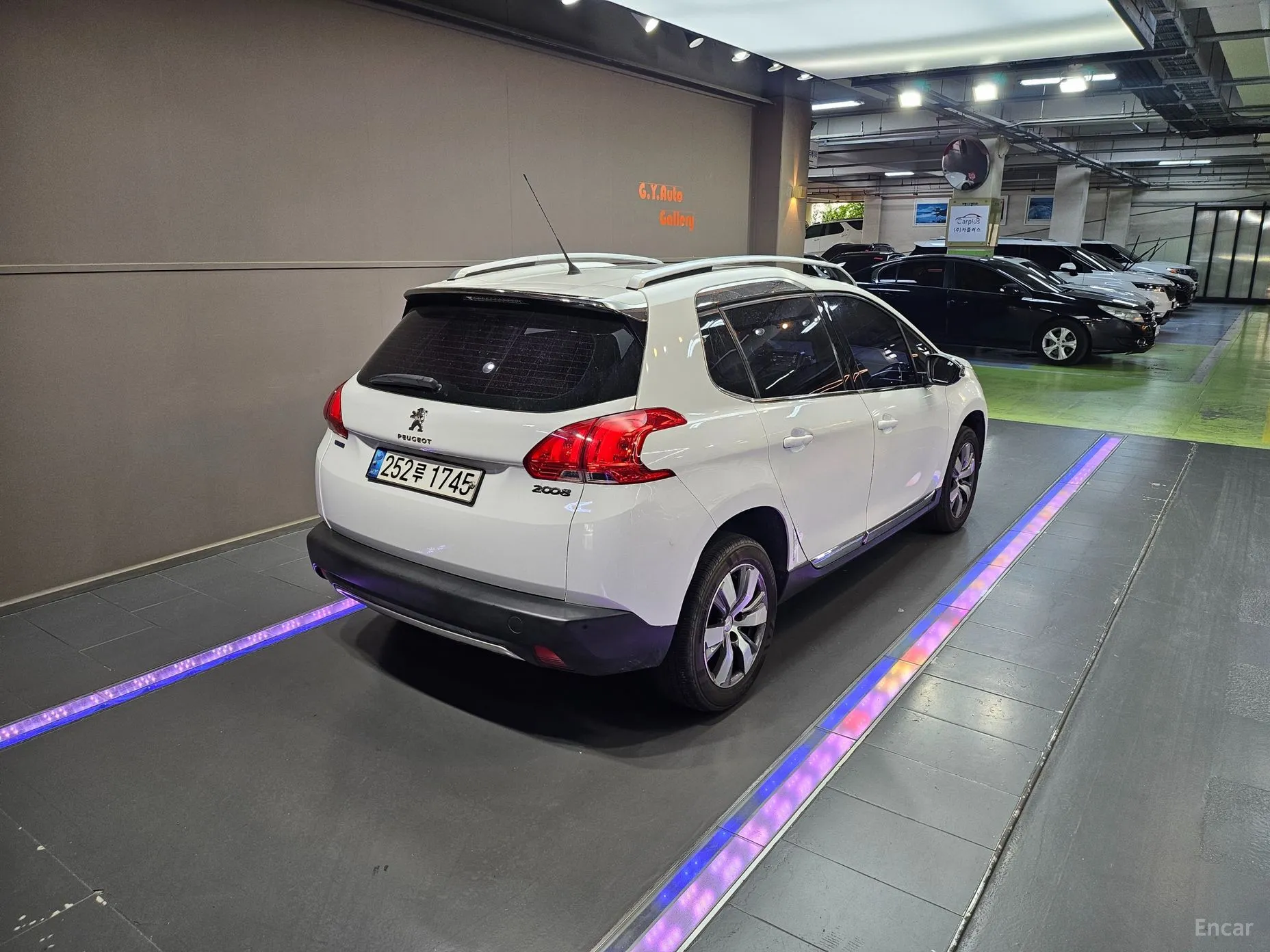 Peugeot 2008.