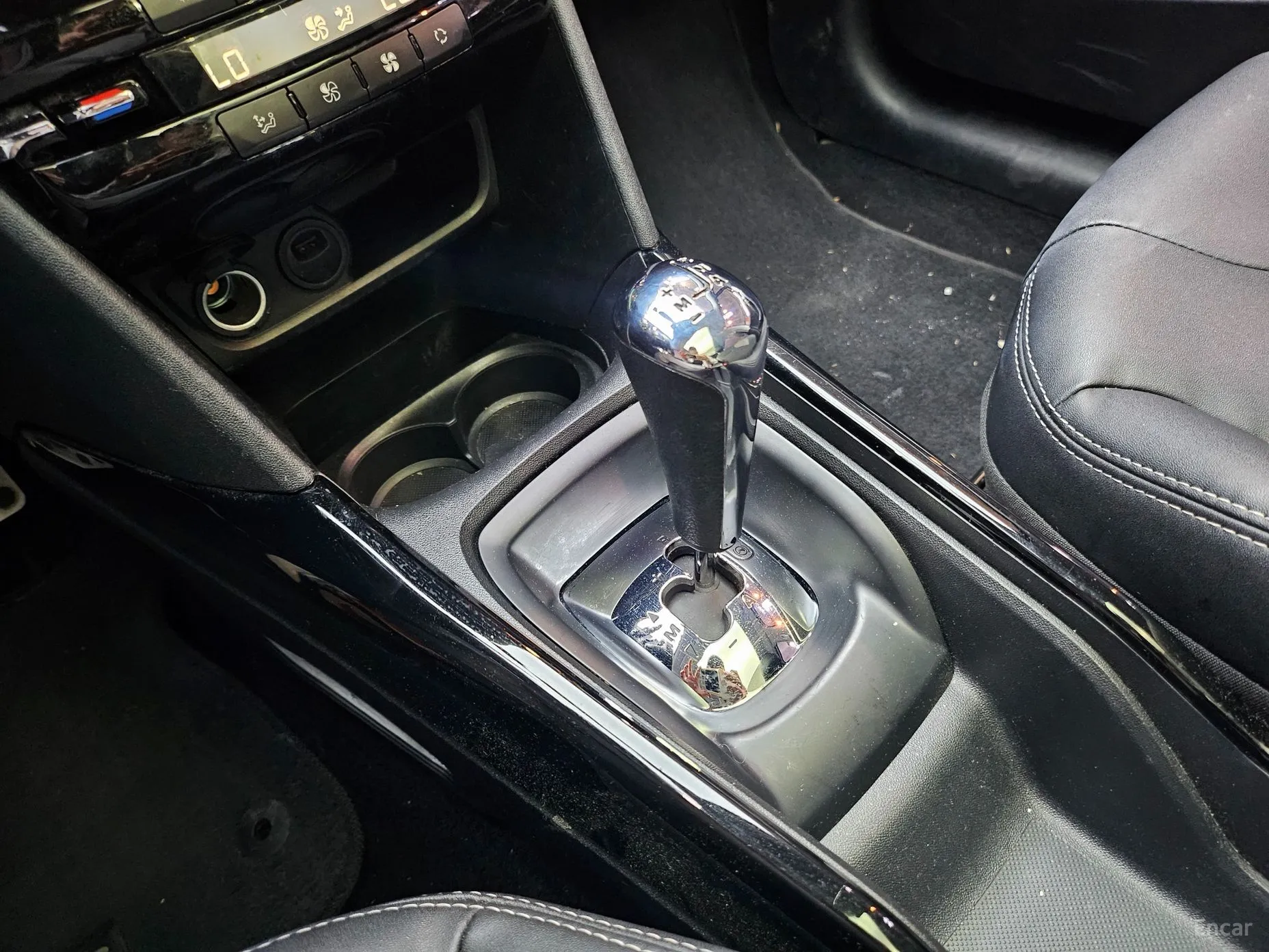 Peugeot 2008. превью 9
