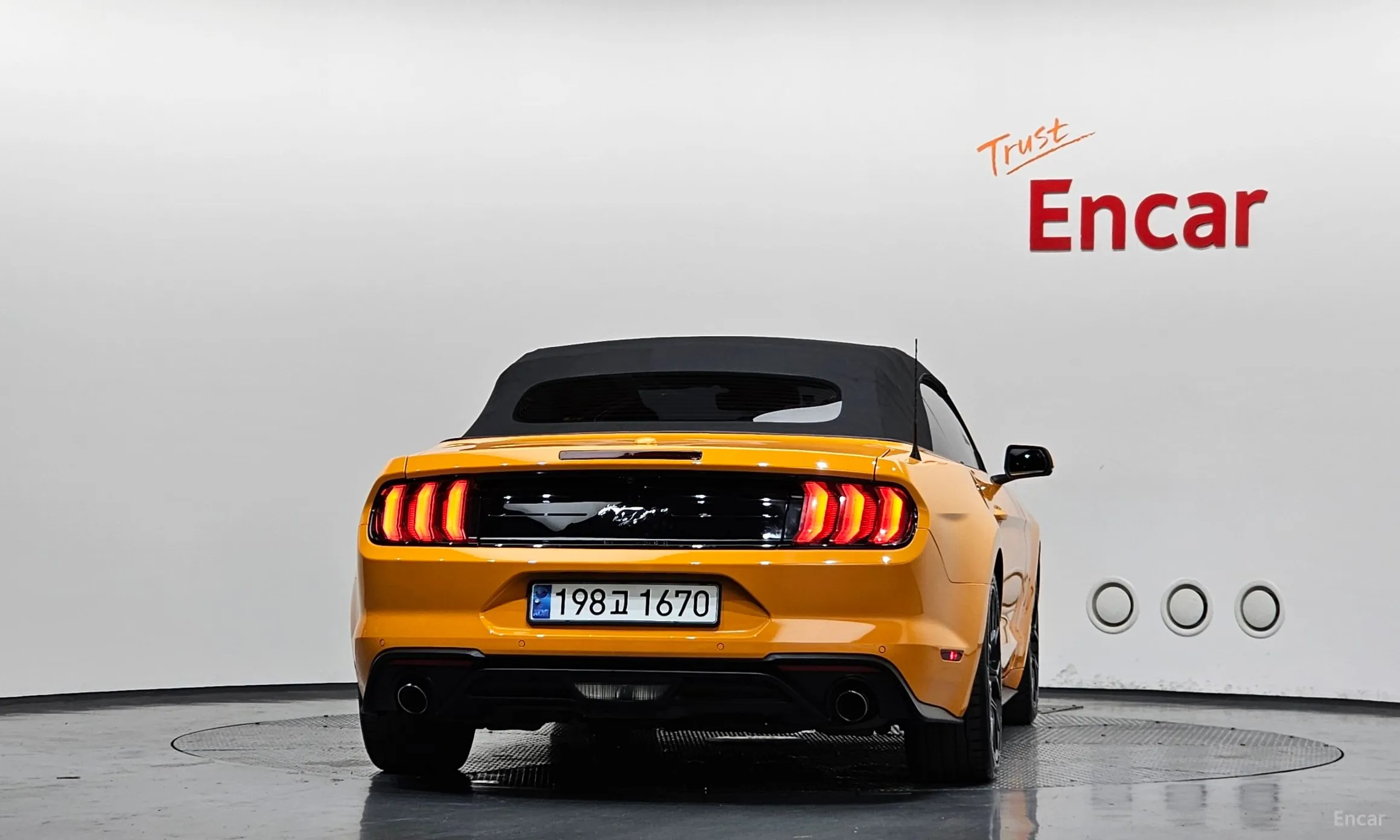 Ford Mustang превью 4