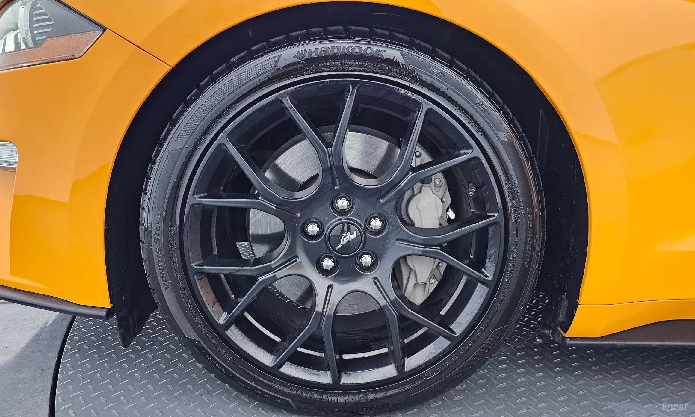 Ford Mustang превью 5