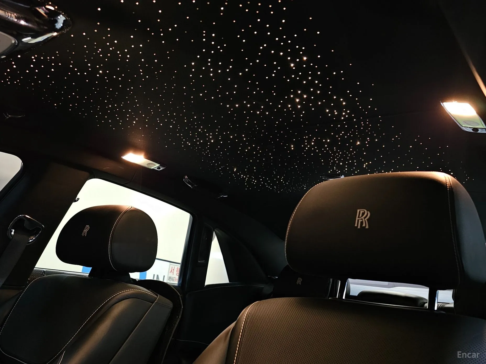 Rolls-Royce Ghost превью 11