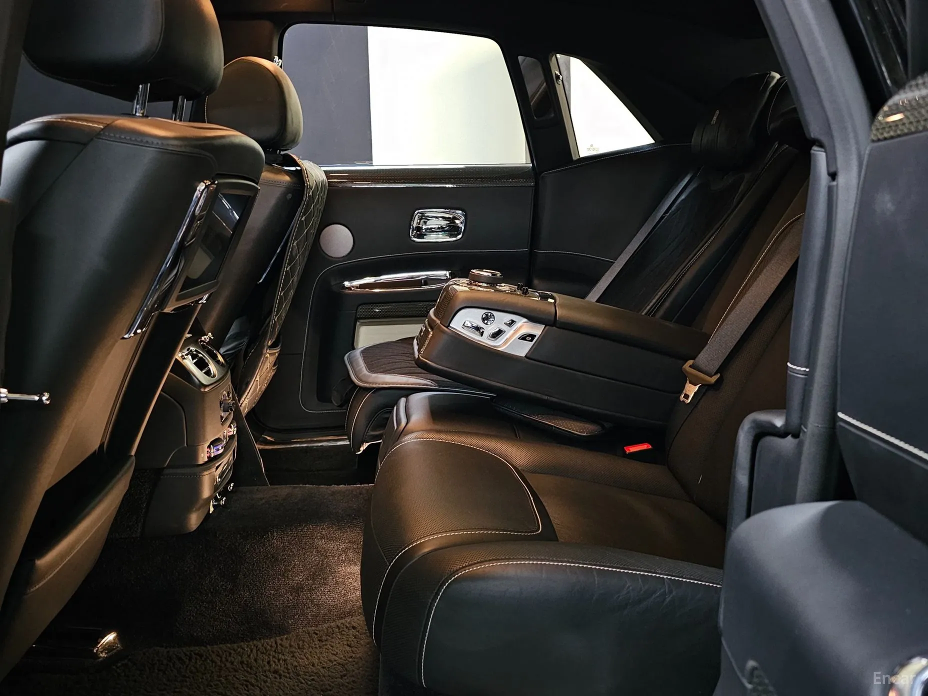 Rolls-Royce Ghost превью 18