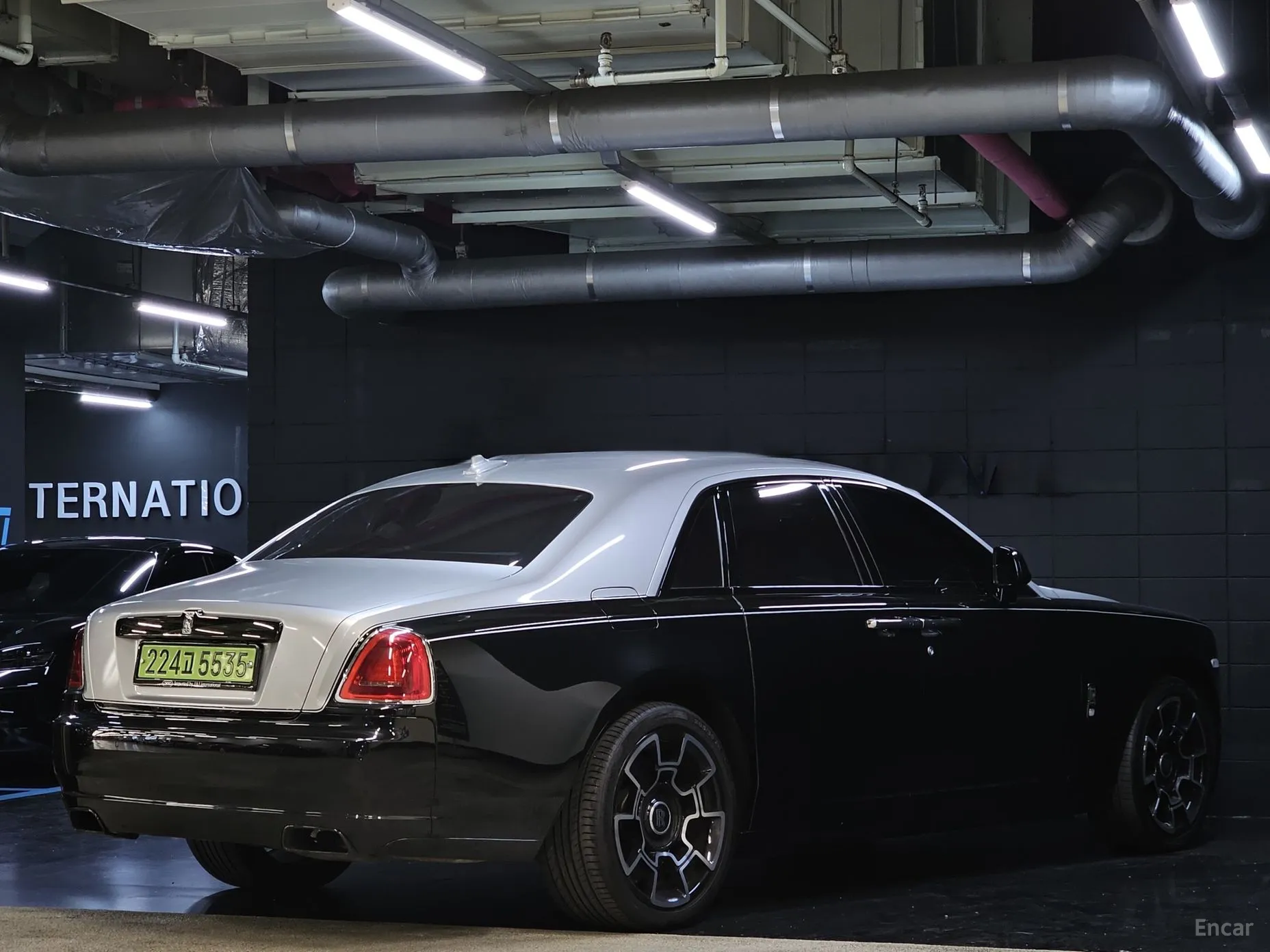Rolls-Royce Ghost превью 5