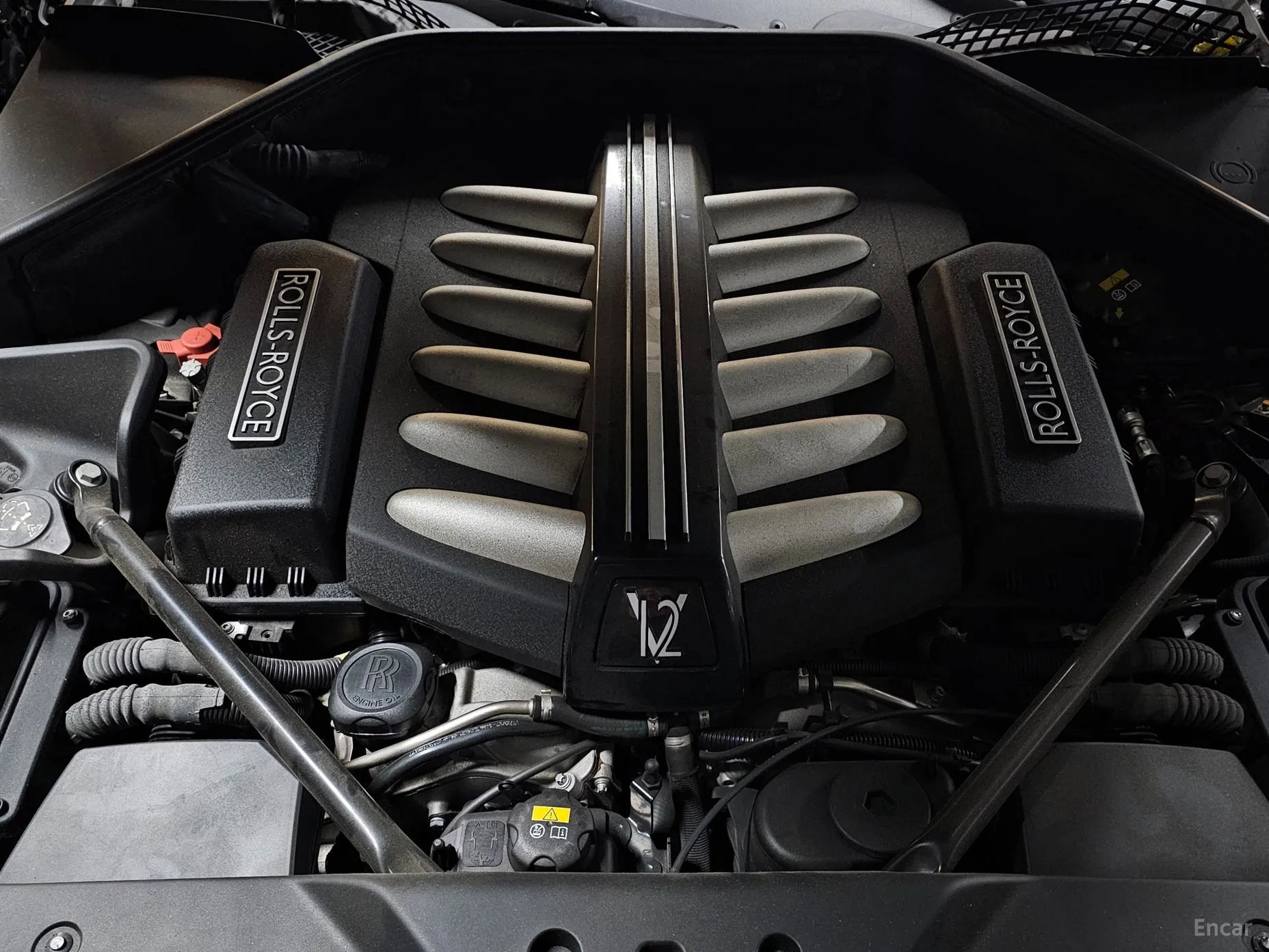 Rolls-Royce Ghost превью 7