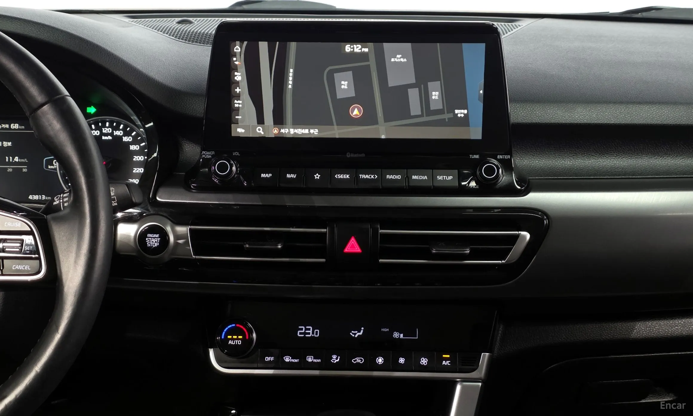 Kia Seltos превью 13