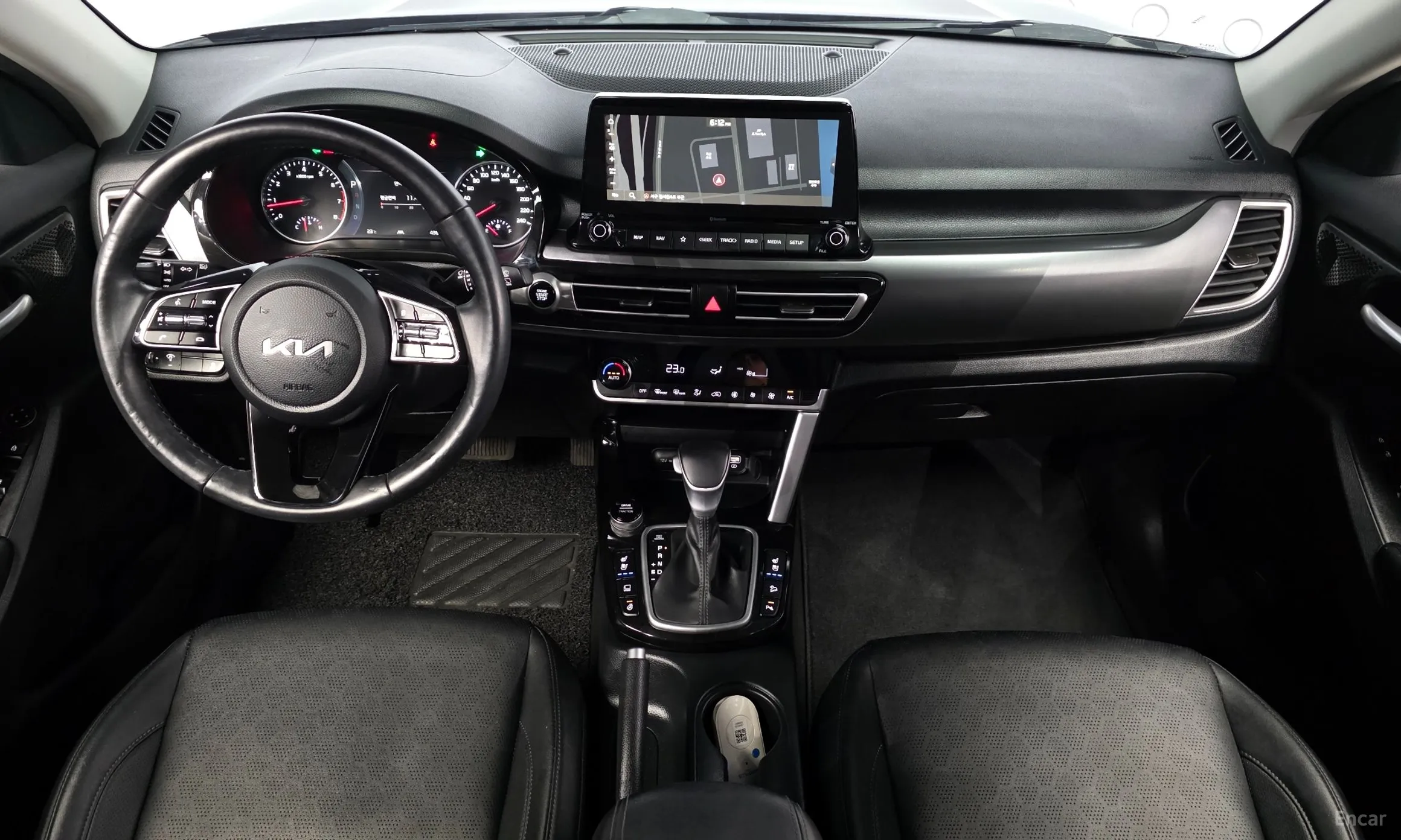 Kia Seltos превью 7