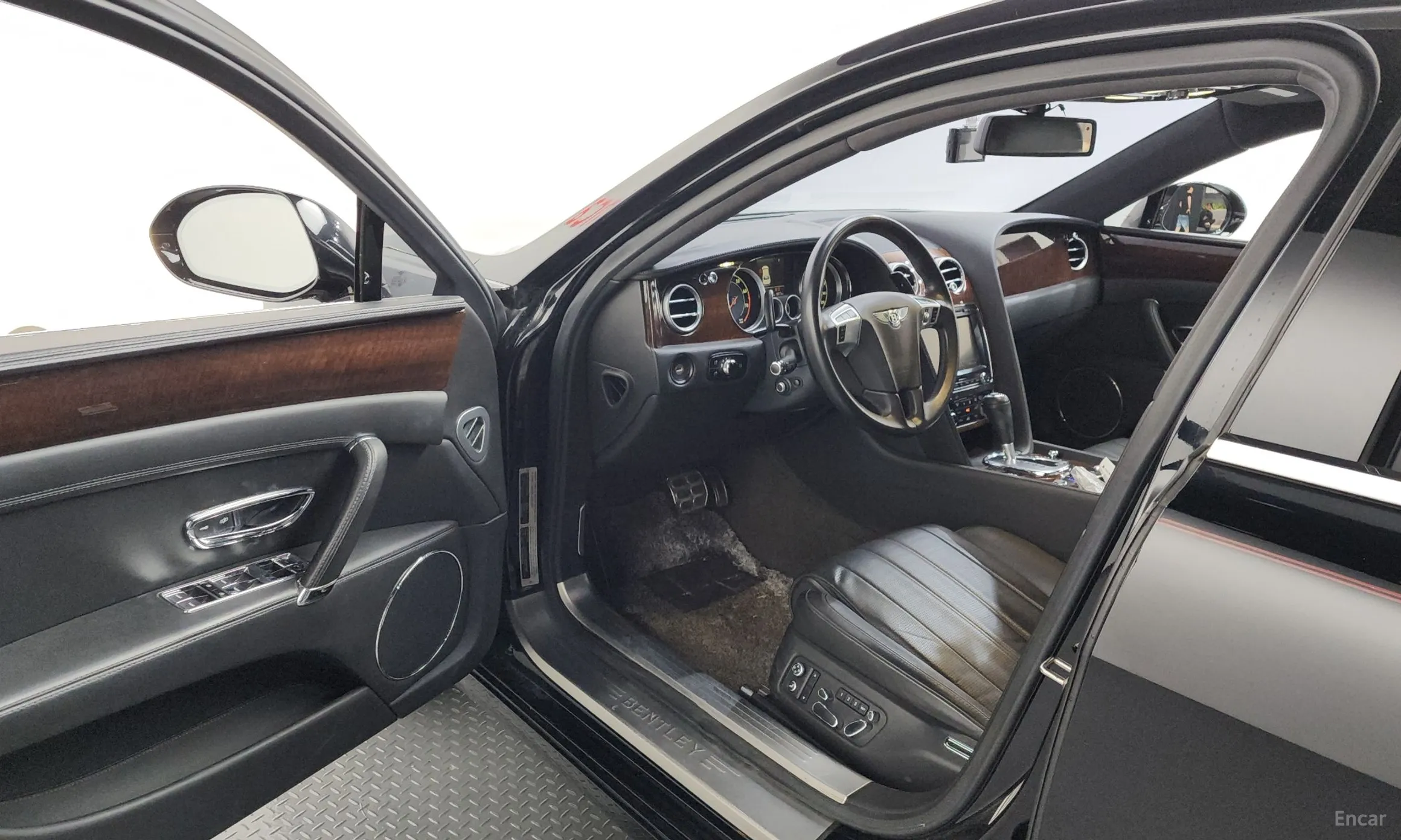 Bentley Flying Spur 2nd Generation превью 10