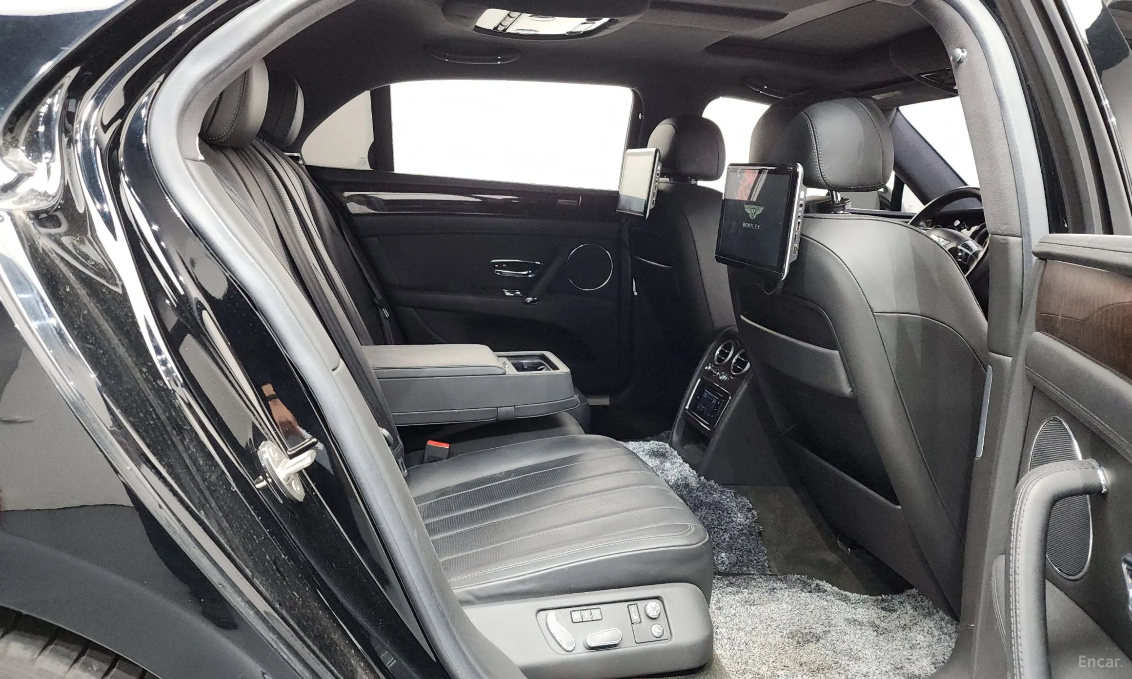 Bentley Flying Spur 2nd Generation превью 11