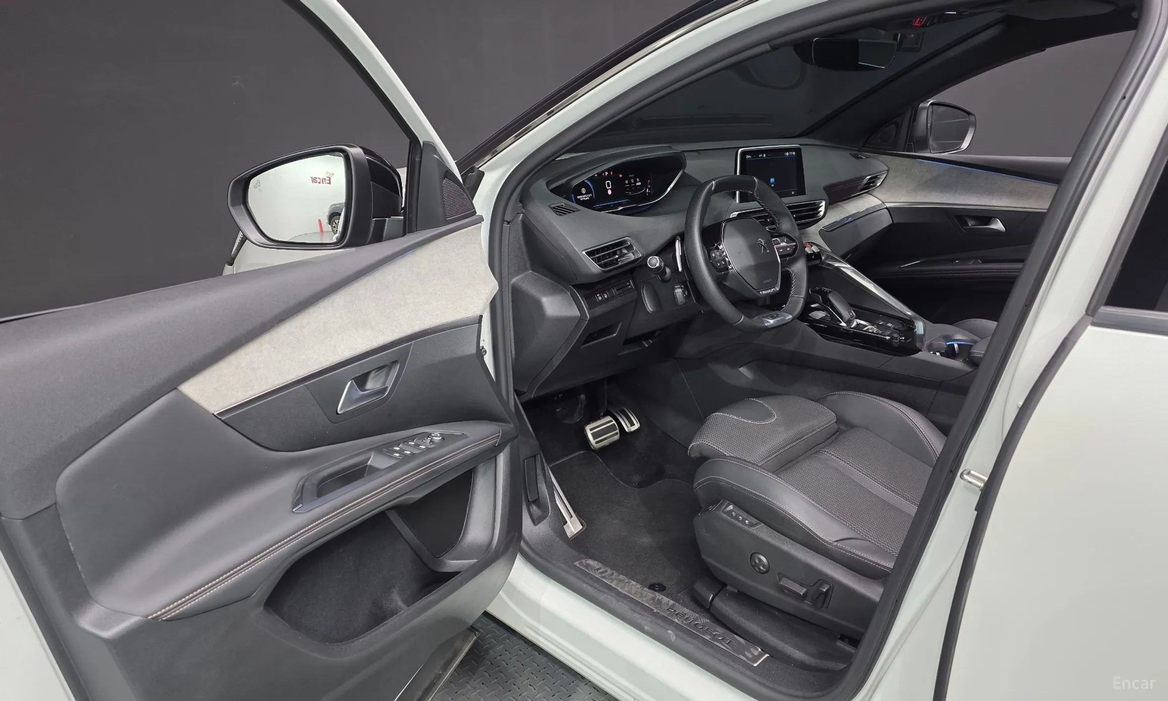 Peugeot 3008 2nd generation превью 10