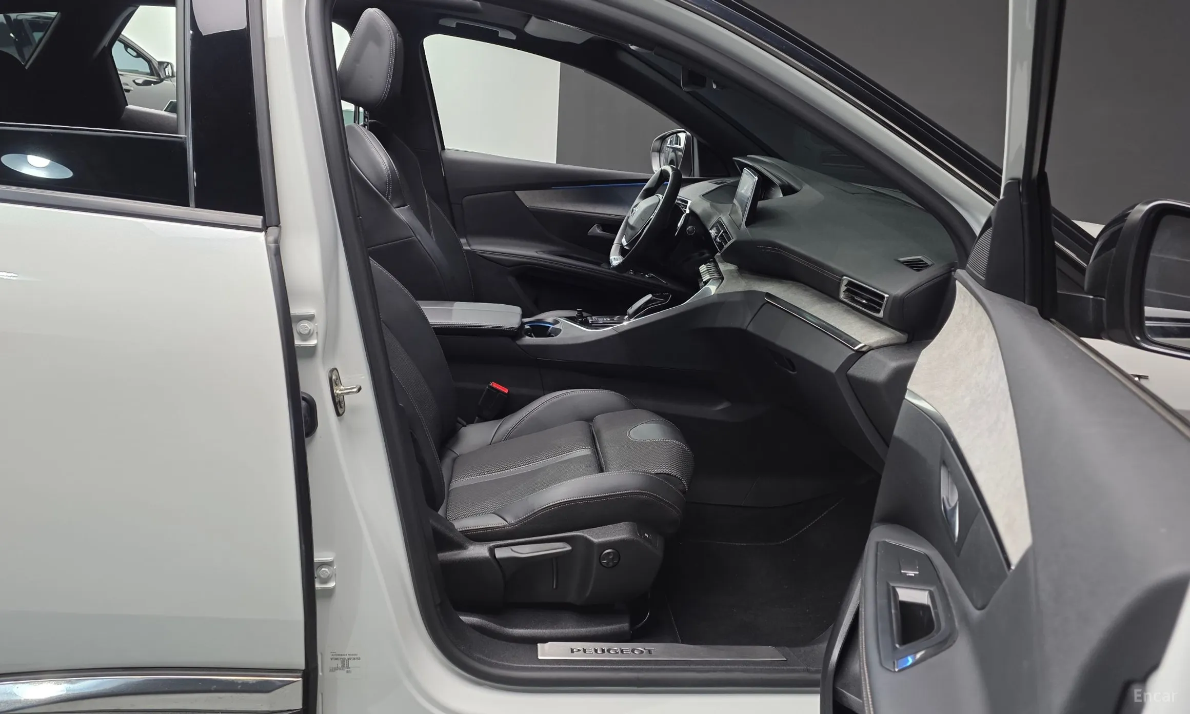 Peugeot 3008 2nd generation превью 11