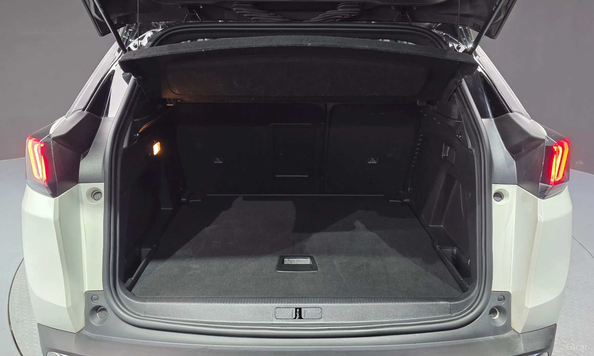 Peugeot 3008 2nd generation превью 20