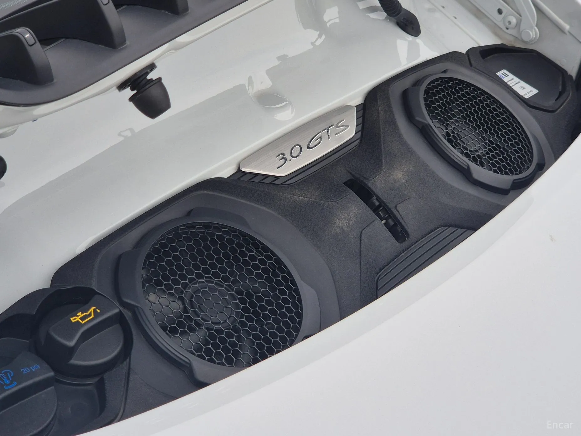 Porsche 911 (992) превью 6