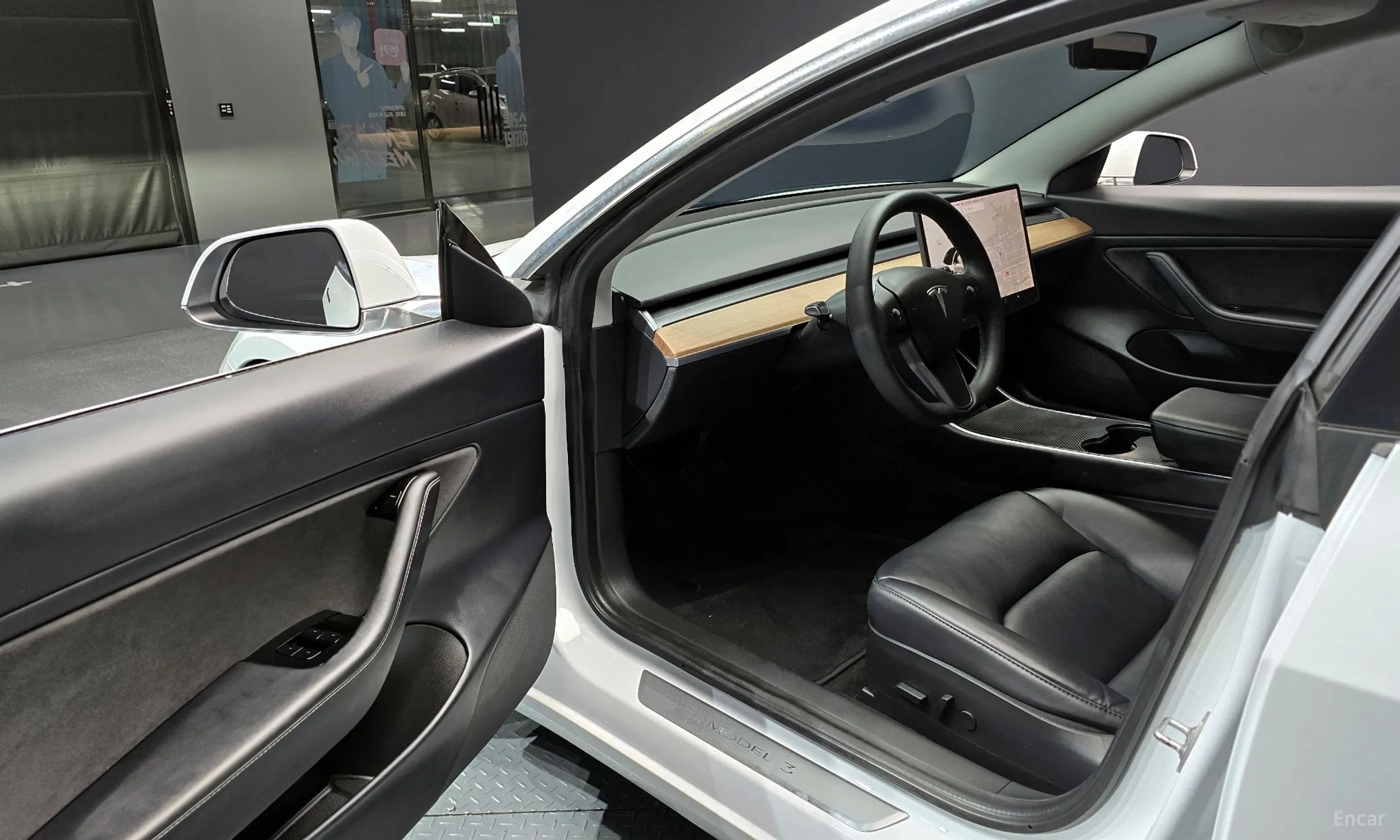 Tesla Model 3 превью 10