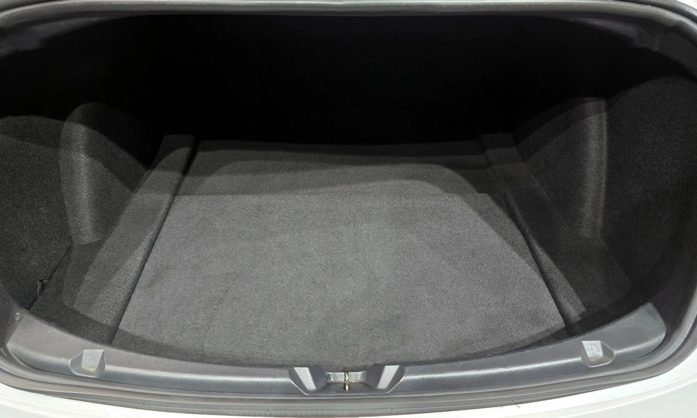 Tesla Model 3 превью 20