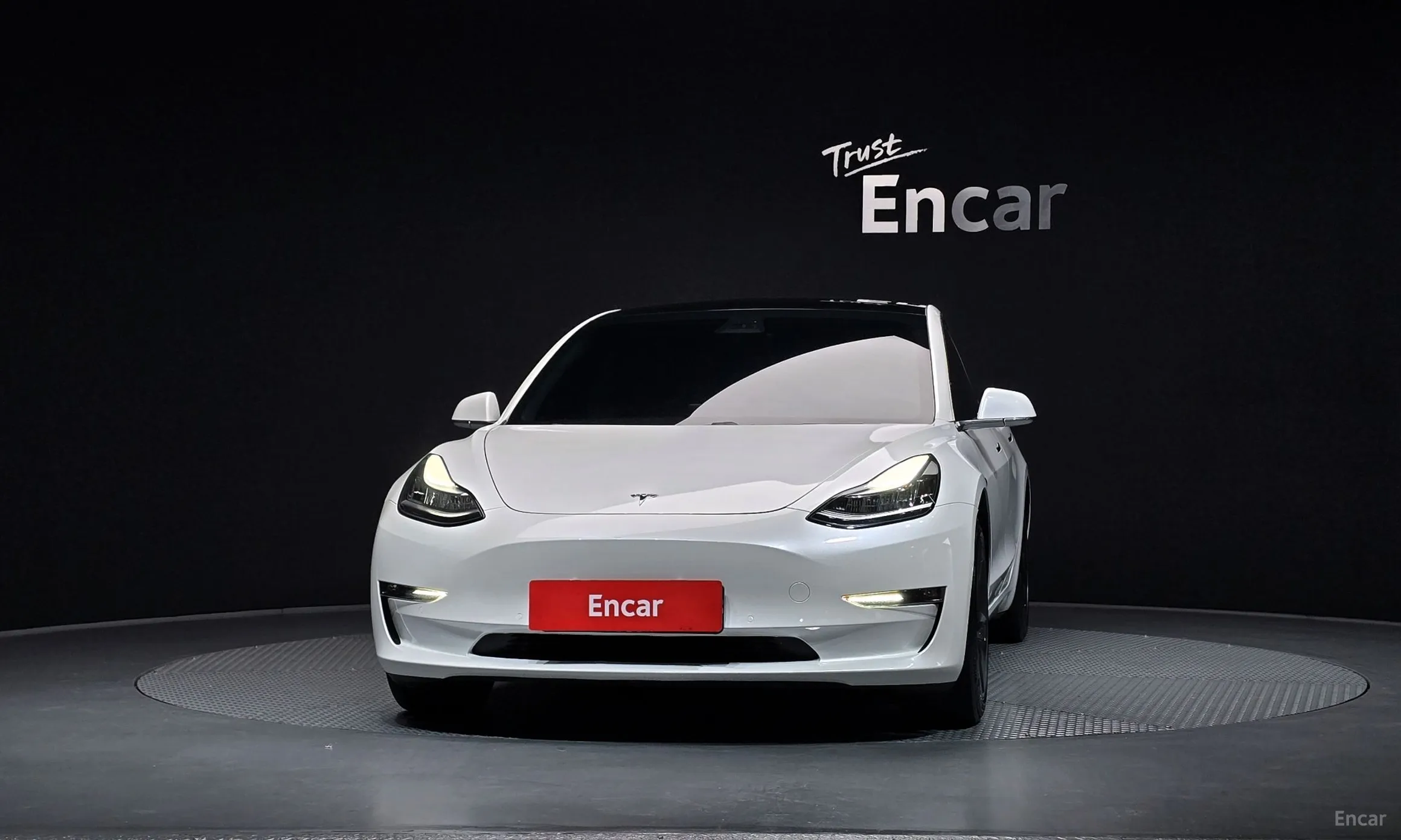 Tesla Model 3 превью 3