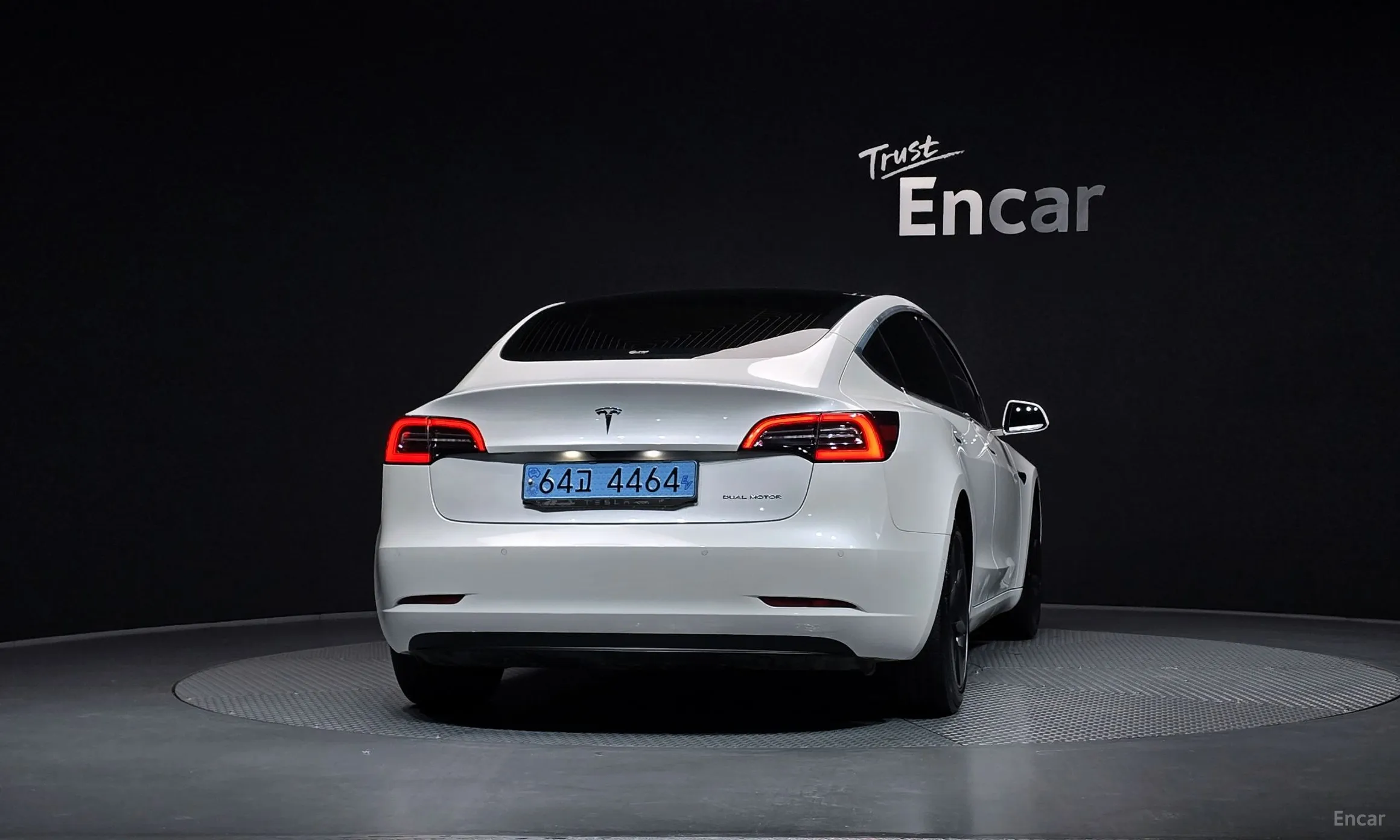 Tesla Model 3 превью 4