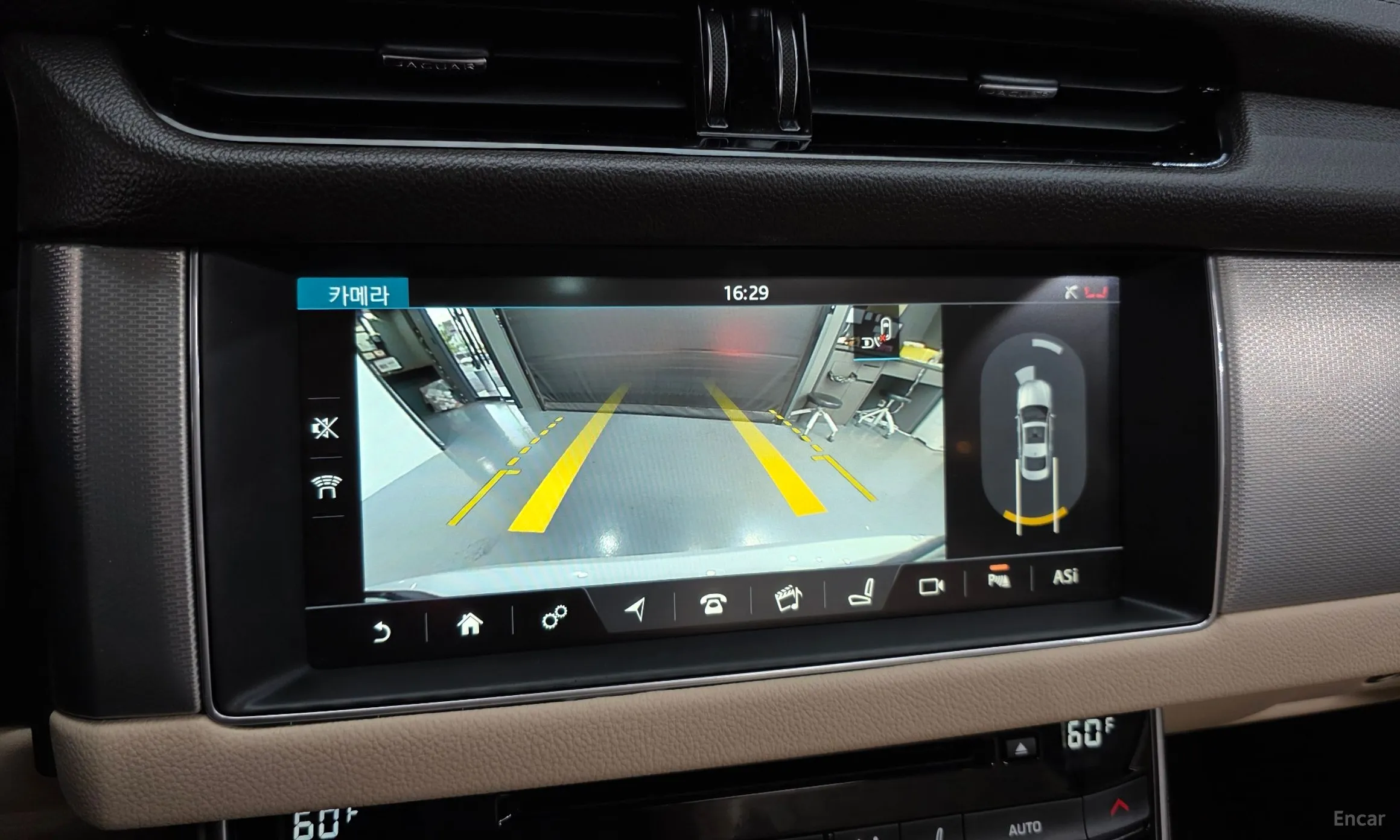 Jaguar XF (x260) превью 15