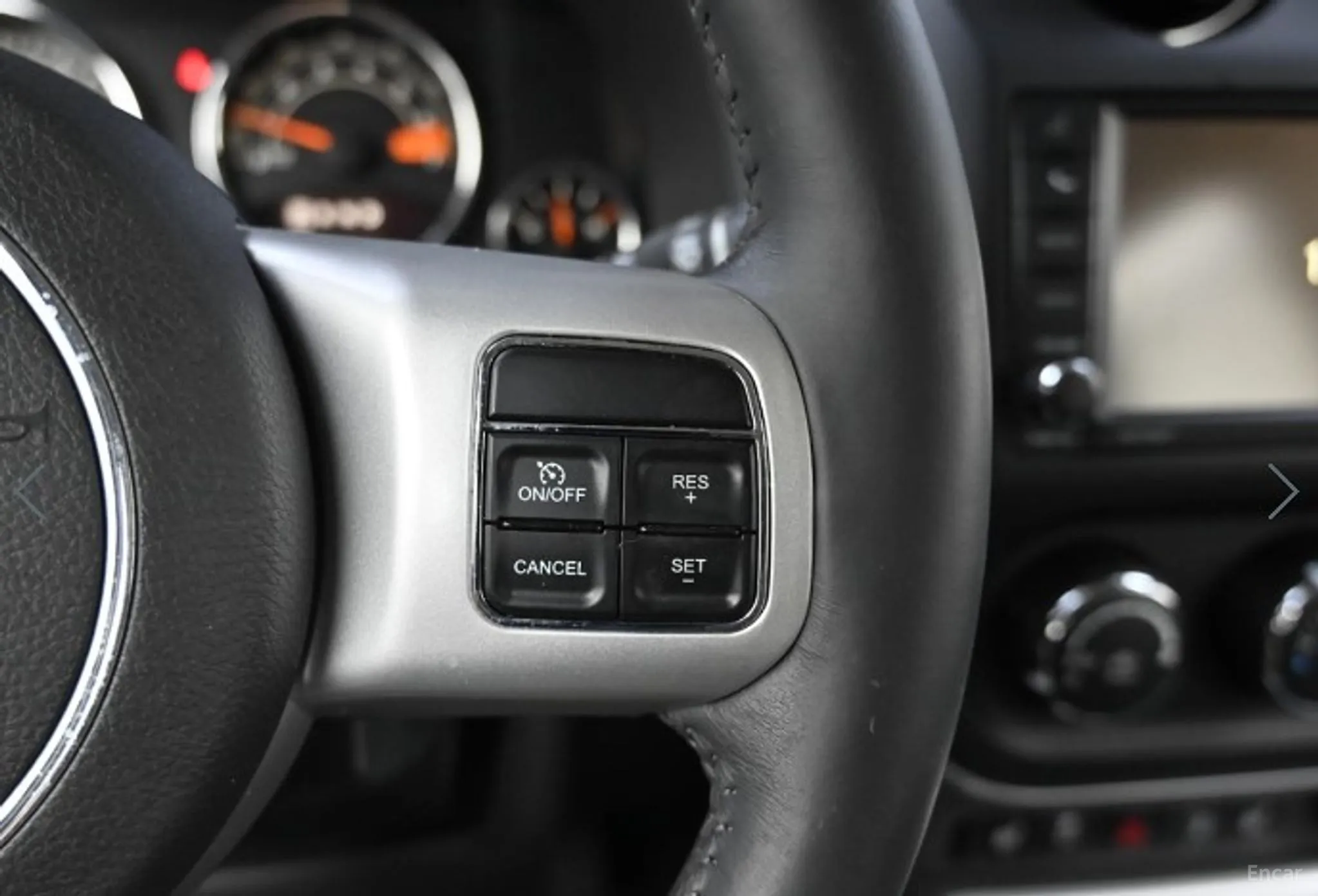 Jeep Compass превью 16