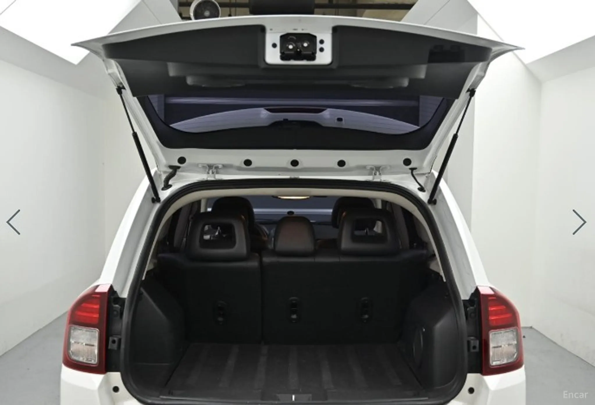 Jeep Compass превью 19